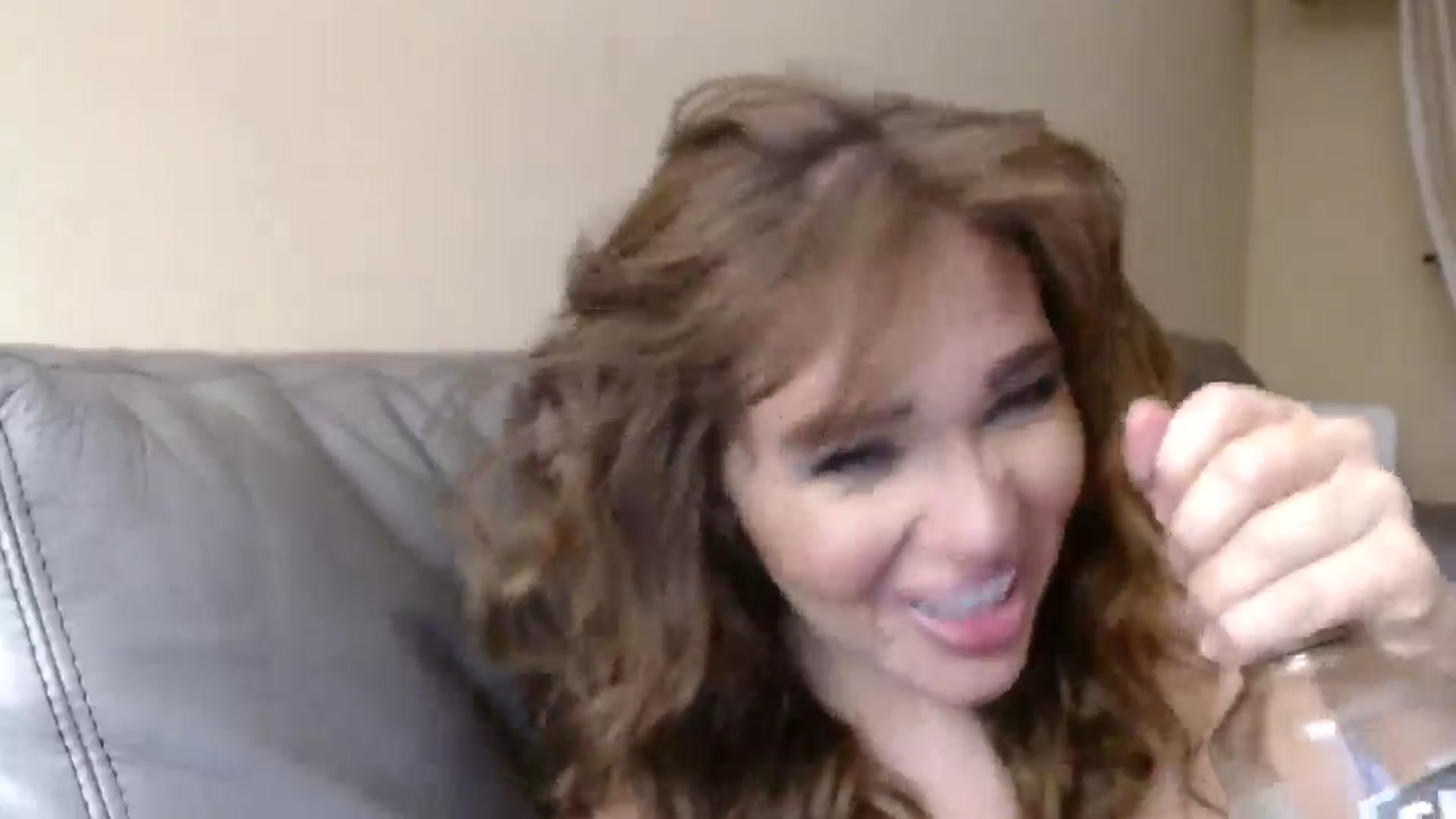 Gallery image thumbnail from PokeAPuss's myfreecams stream on, 10/19/2024, 01:46 image 16 of 20