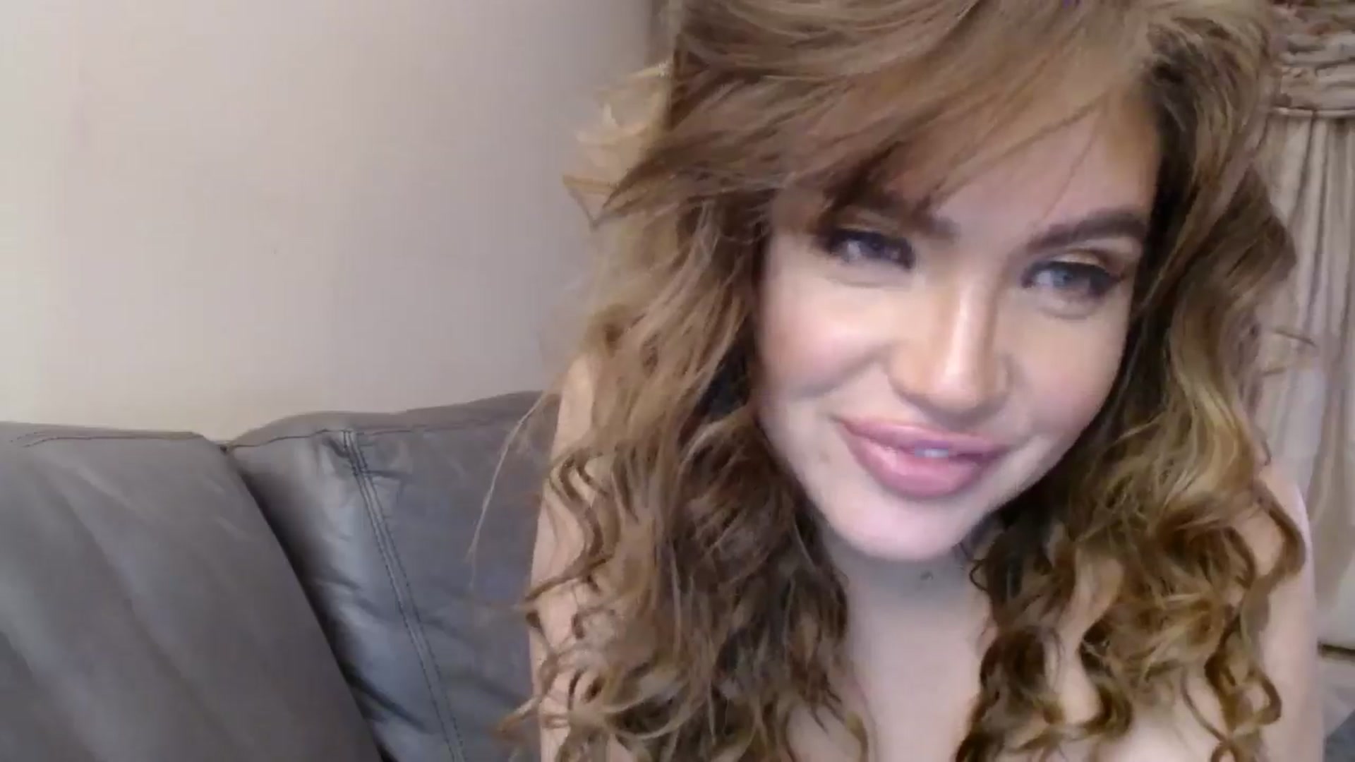 Gallery image thumbnail from PokeAPuss's myfreecams stream on, 10/20/2024, 04:30 image 6 of 20