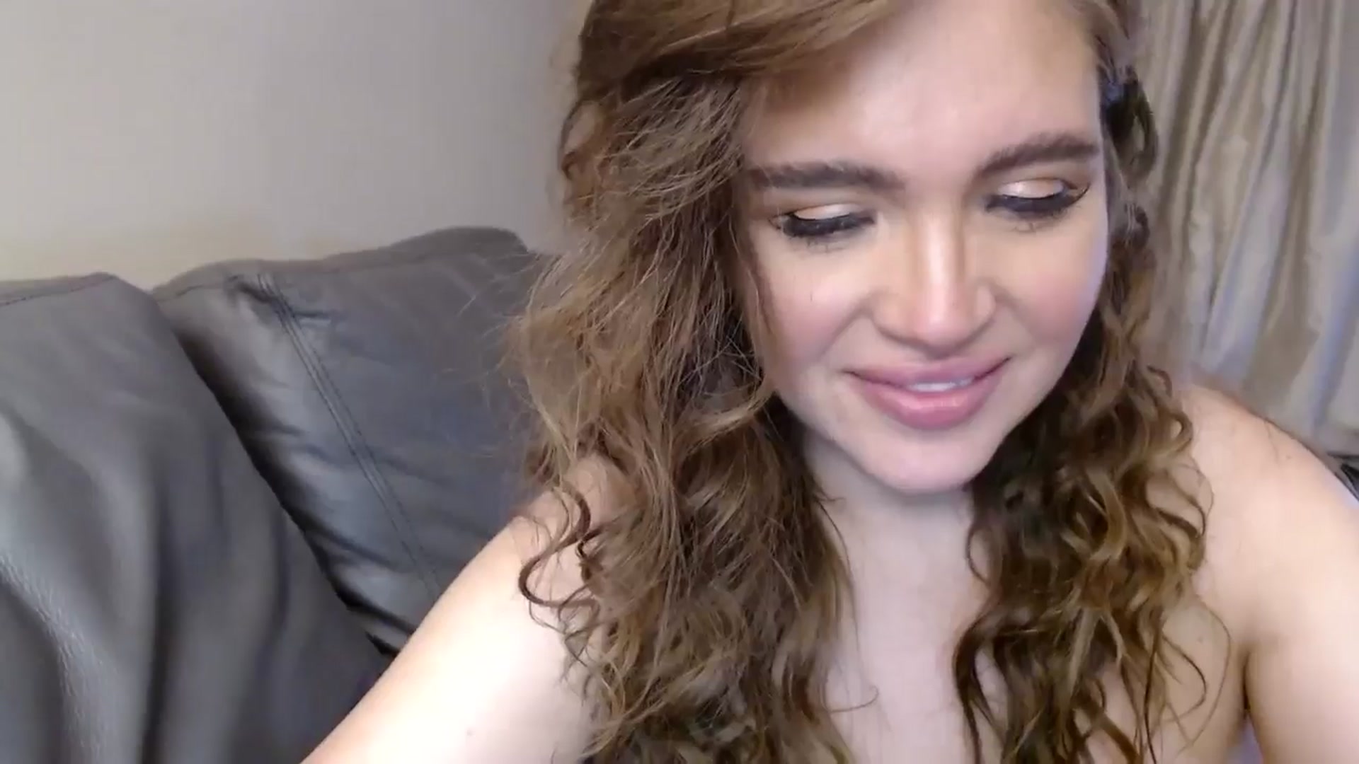 Gallery image thumbnail from PokeAPuss's myfreecams stream on, 10/20/2024, 04:54 image 16 of 20