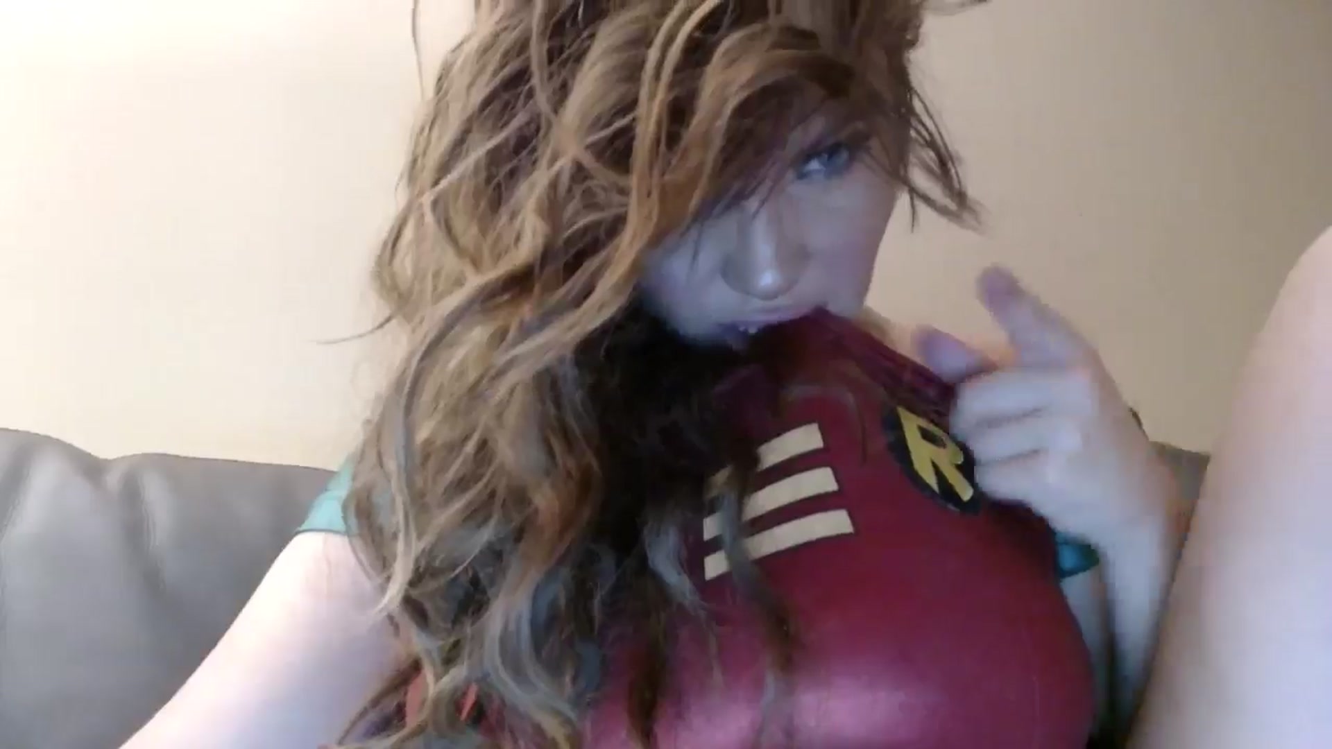 Gallery image thumbnail from PokeAPuss's myfreecams stream on, 10/26/2024, 05:05 image 13 of 20