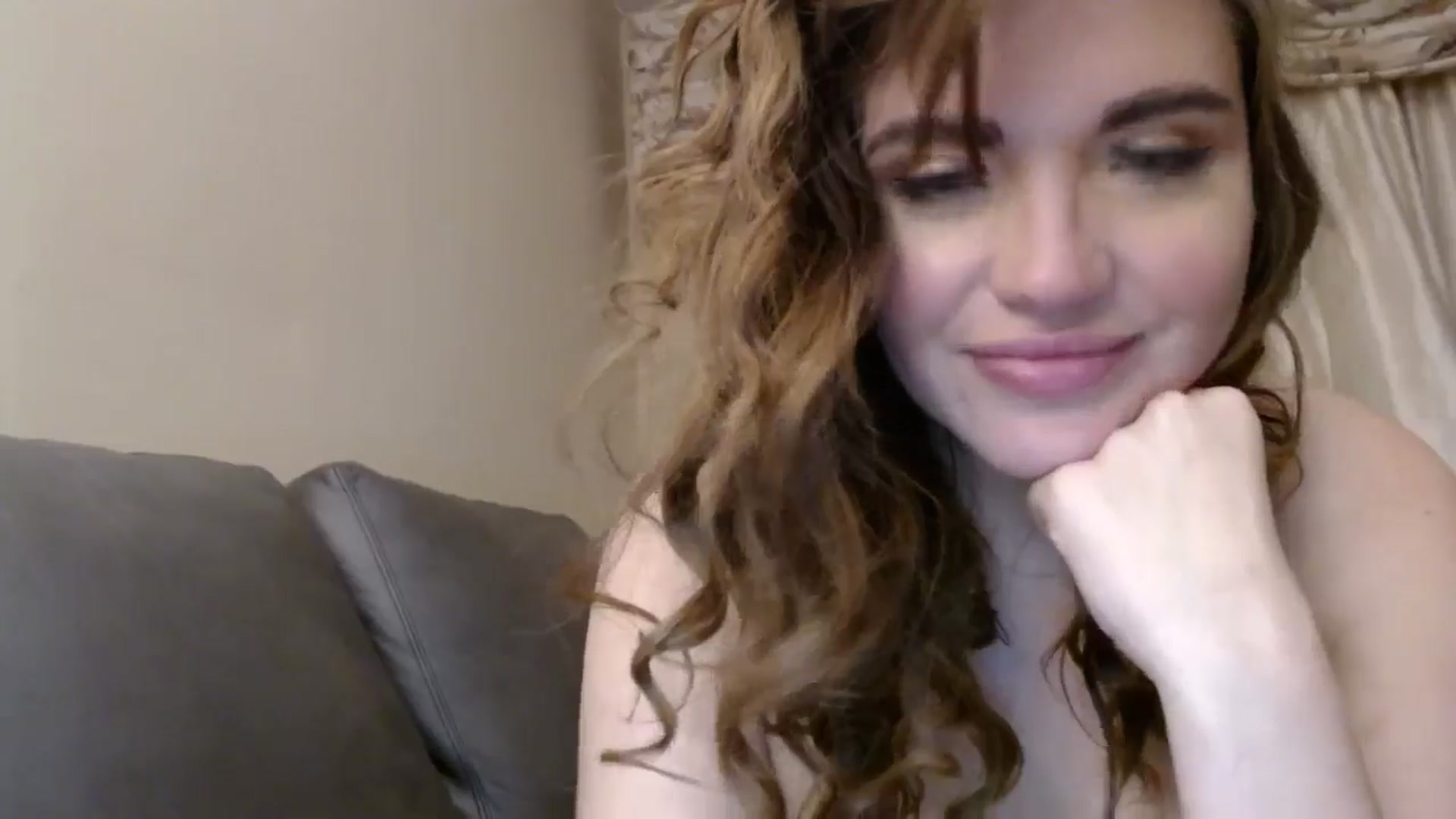Gallery image thumbnail from PokeAPuss's myfreecams stream on, 10/29/2024, 01:21 image 16 of 20