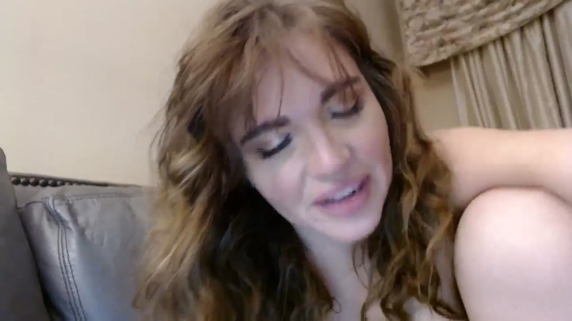 Gallery image thumbnail from PokeAPuss's myfreecams stream on, 10/29/2024, 01:21 image 6 of 20