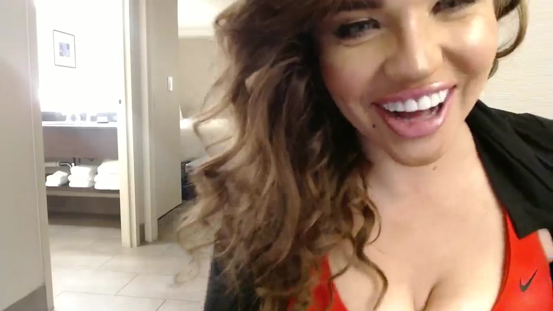 Gallery image thumbnail from PokeAPuss's myfreecams stream on, 11/13/2024, 07:36 image 4 of 20