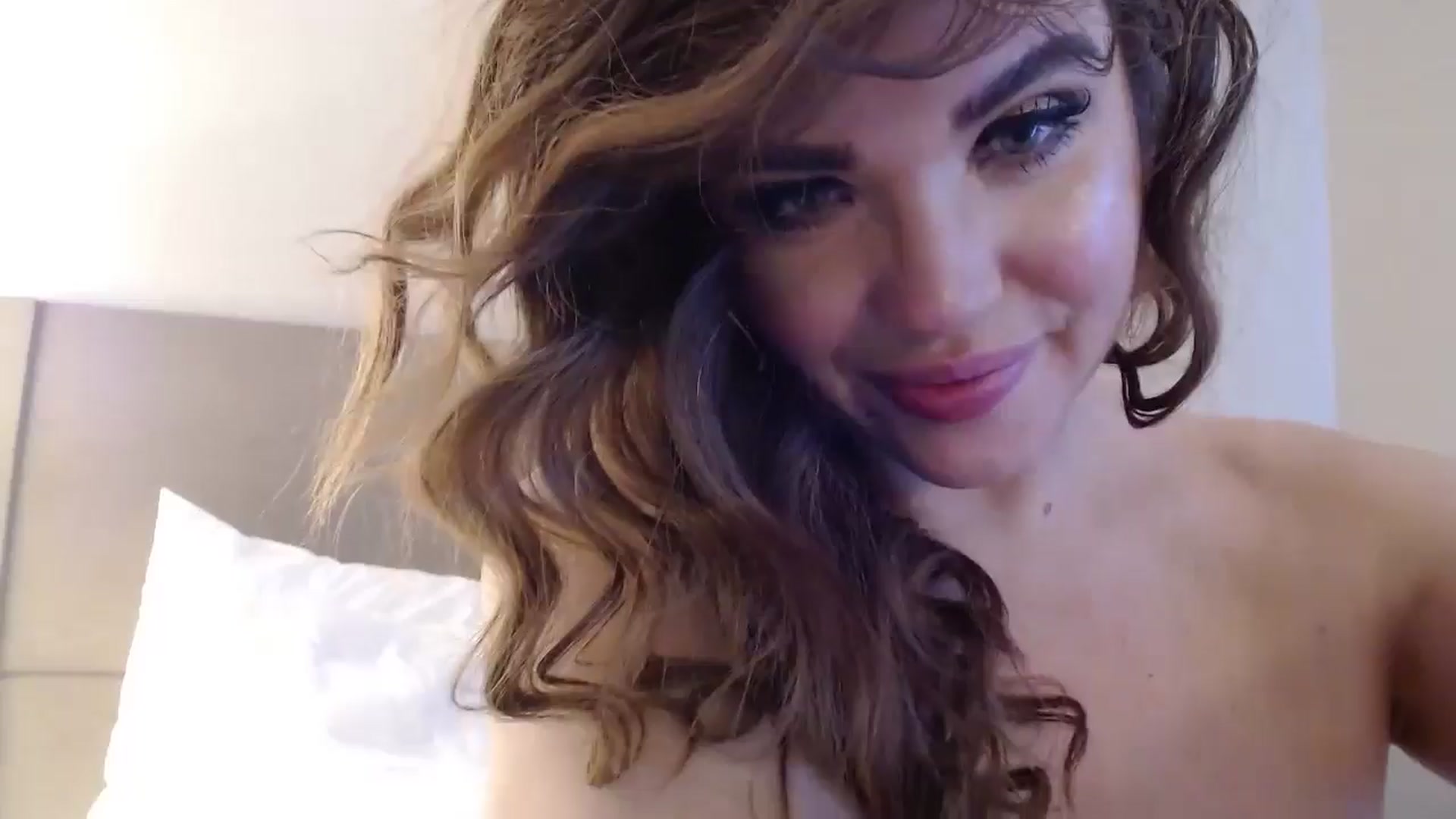 Gallery image thumbnail from PokeAPuss's myfreecams stream on, 11/13/2024, 13:38 image 19 of 20
