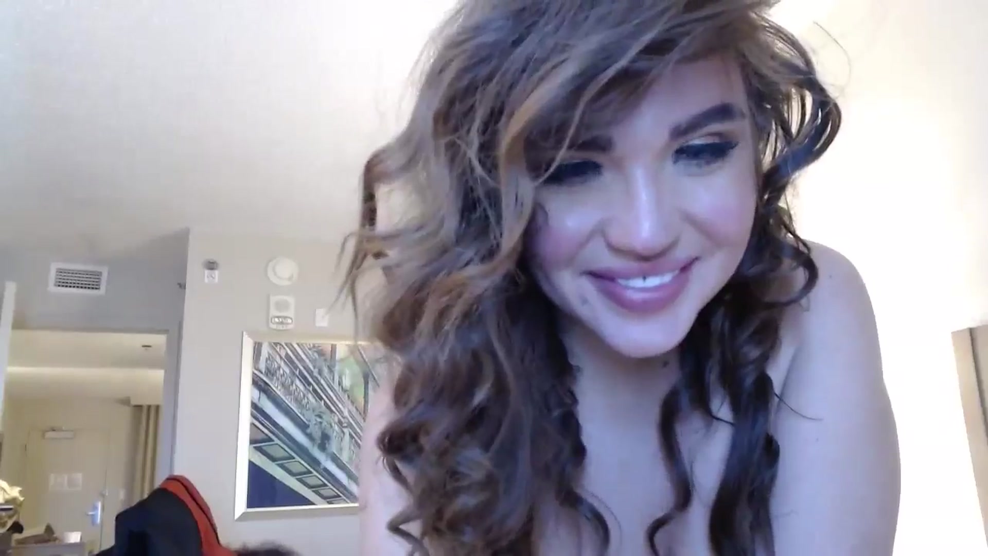 Gallery image thumbnail from PokeAPuss's myfreecams stream on, 11/13/2024, 16:26 image 11 of 20