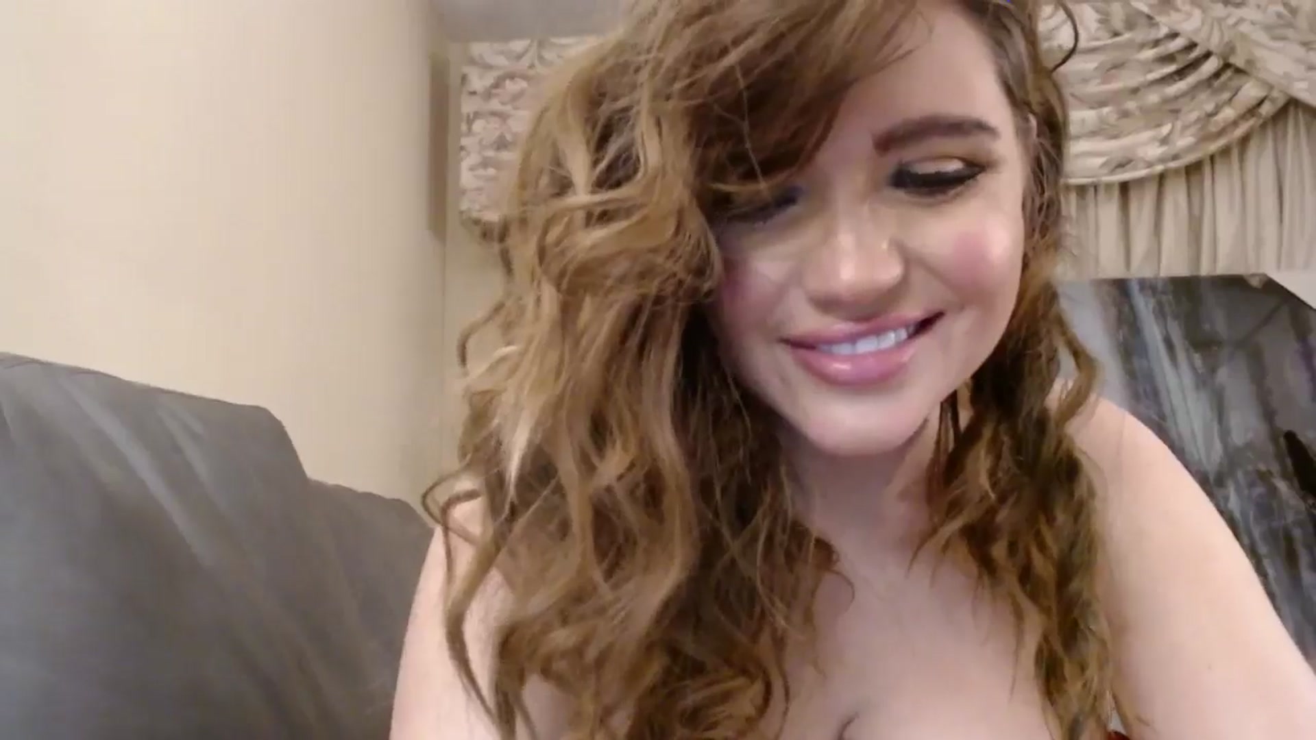 Gallery image thumbnail from PokeAPuss's myfreecams stream on, 11/26/2024, 03:00 image 15 of 20