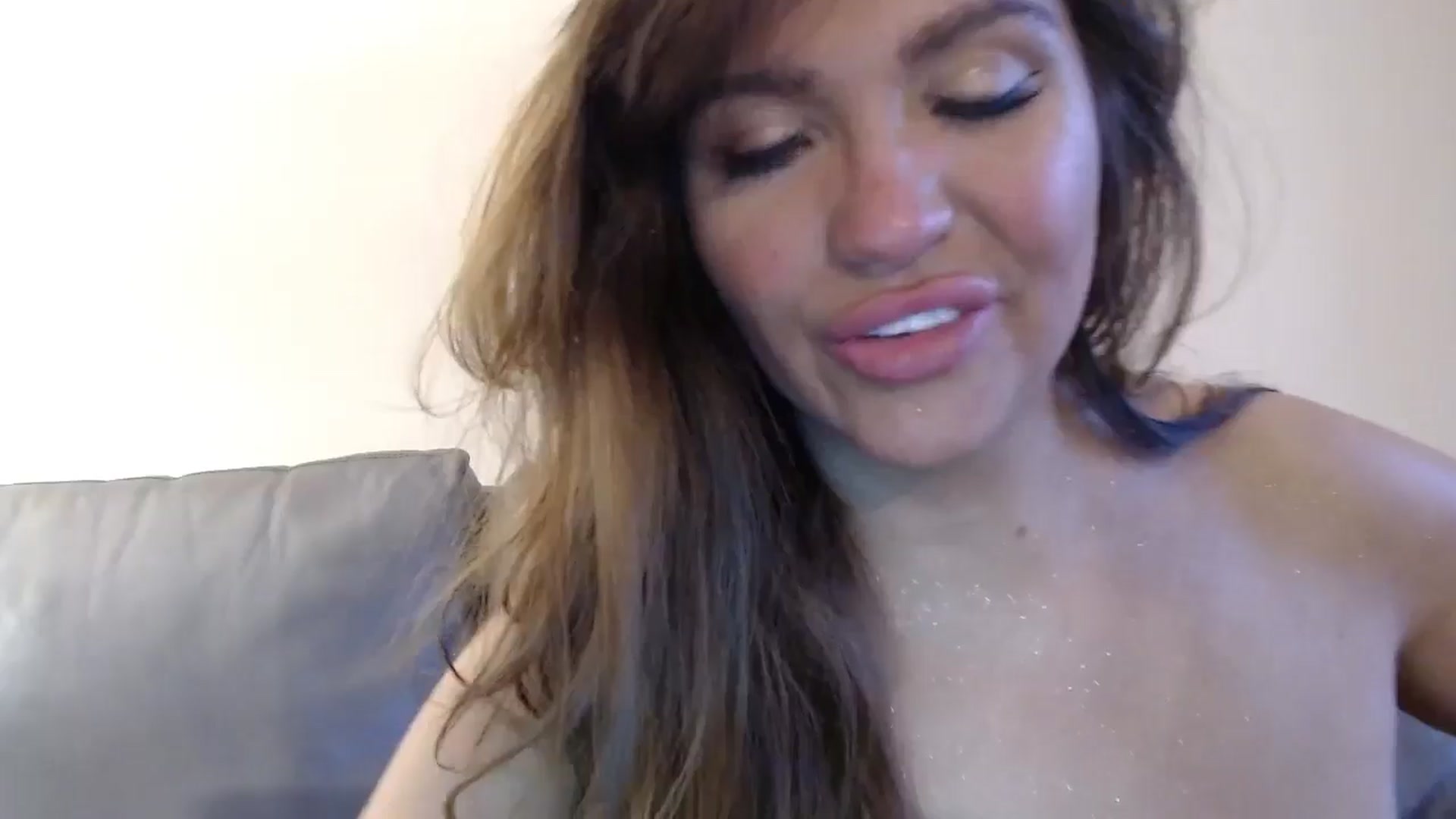 Gallery image thumbnail from PokeAPuss's myfreecams stream on, 11/30/2024, 14:31 image 6 of 20