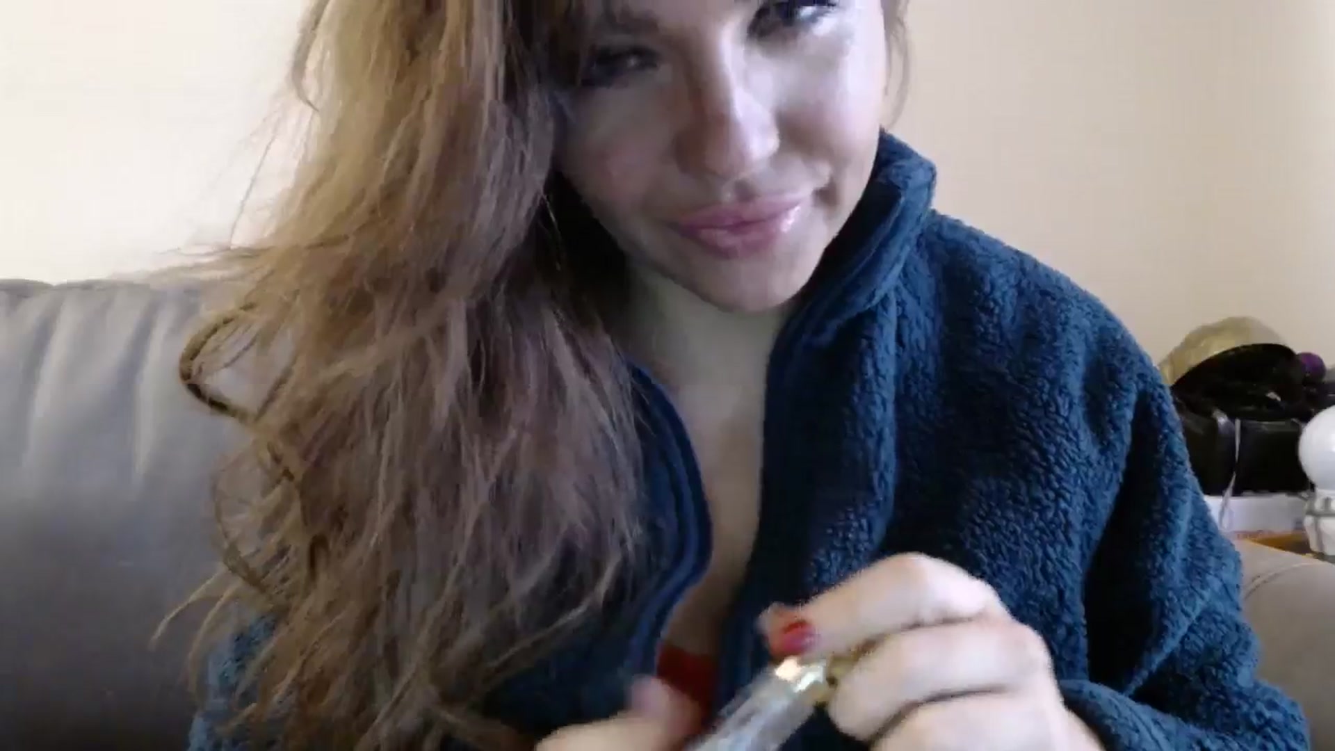 Gallery image thumbnail from PokeAPuss's myfreecams stream on, 12/01/2024, 16:24 image 13 of 20