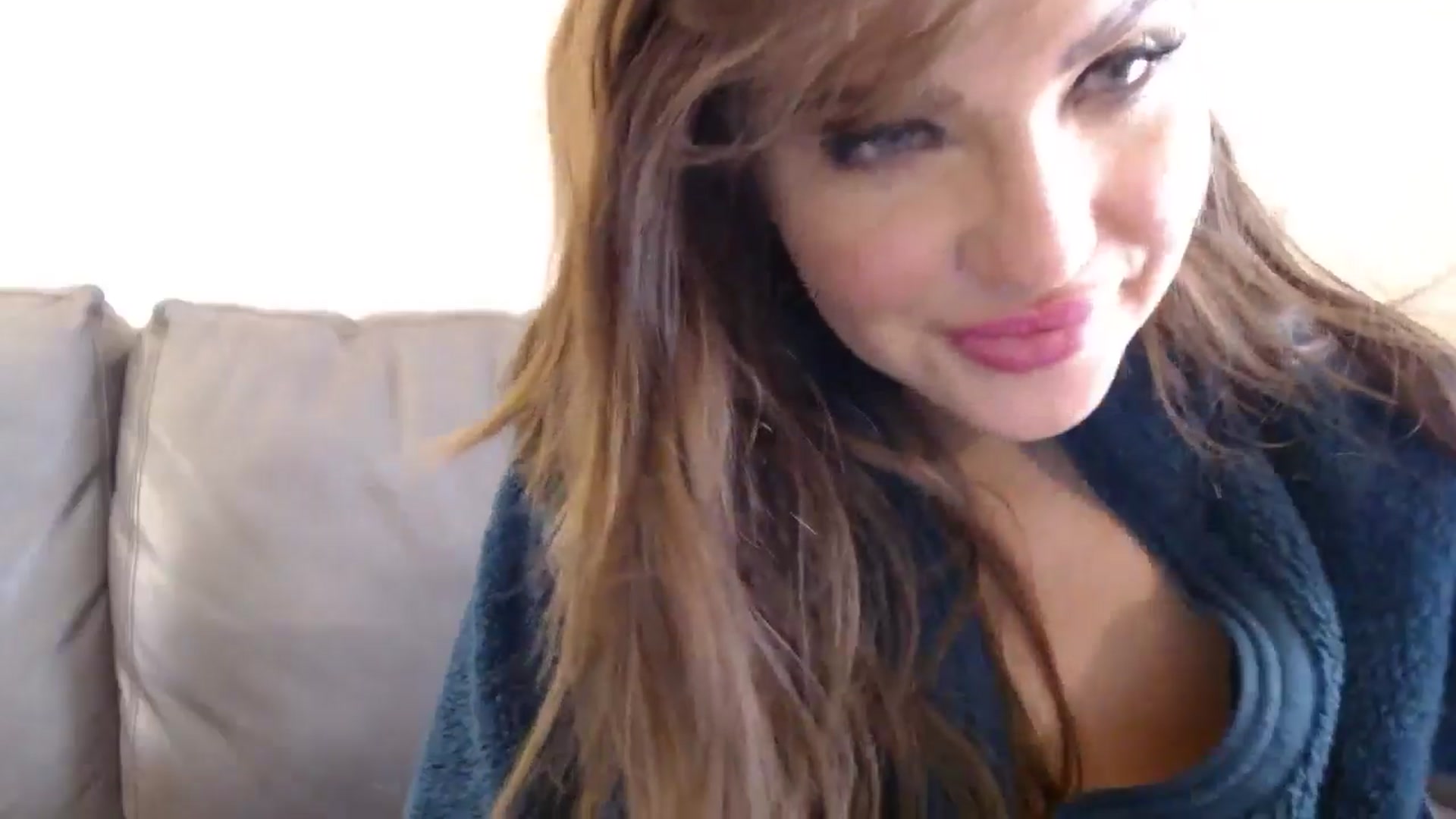 Gallery image thumbnail from PokeAPuss's myfreecams stream on, 12/03/2024, 16:07 image 18 of 20