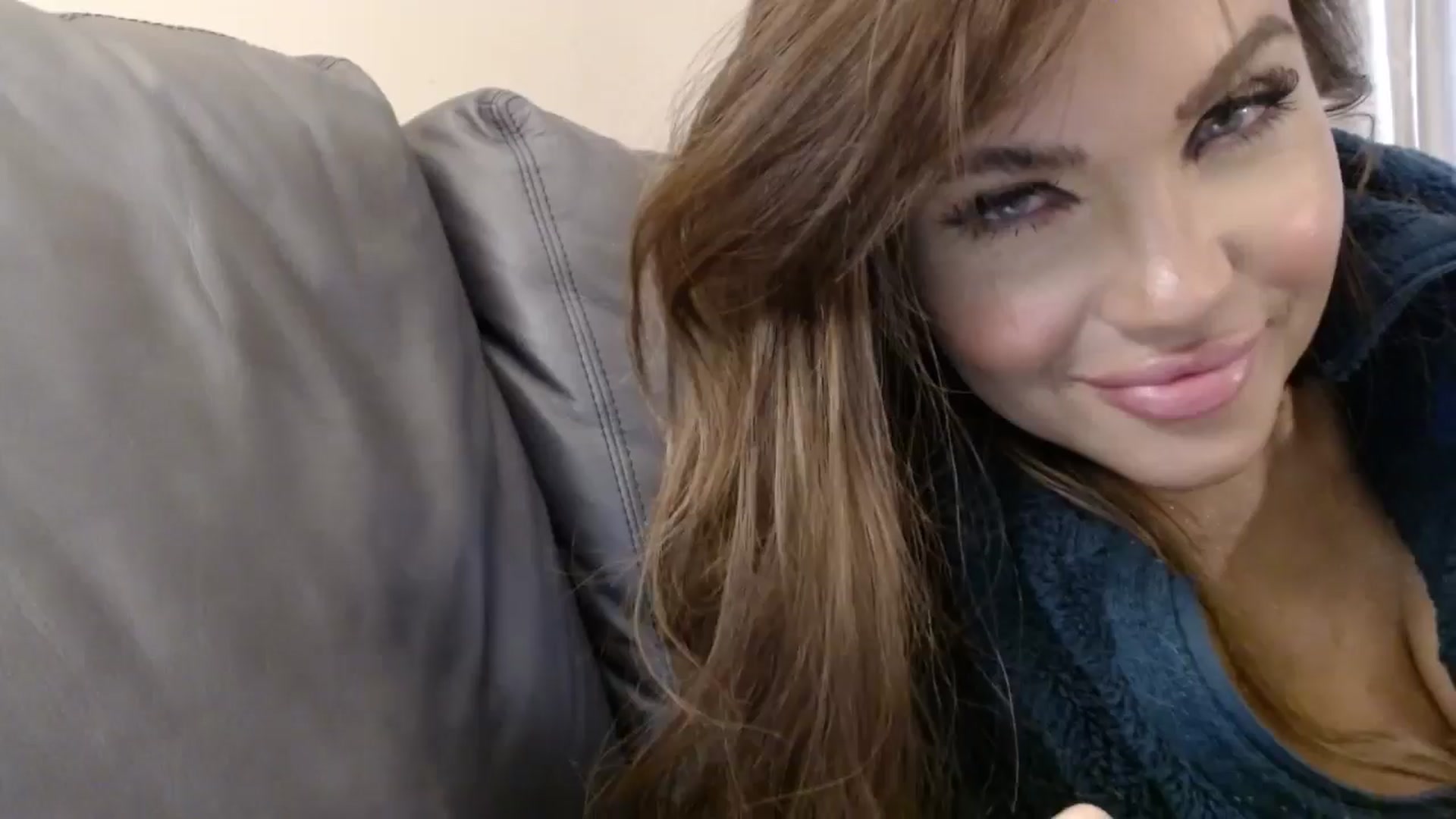 Gallery image thumbnail from PokeAPuss's myfreecams stream on, 12/04/2024, 14:53 image 17 of 20