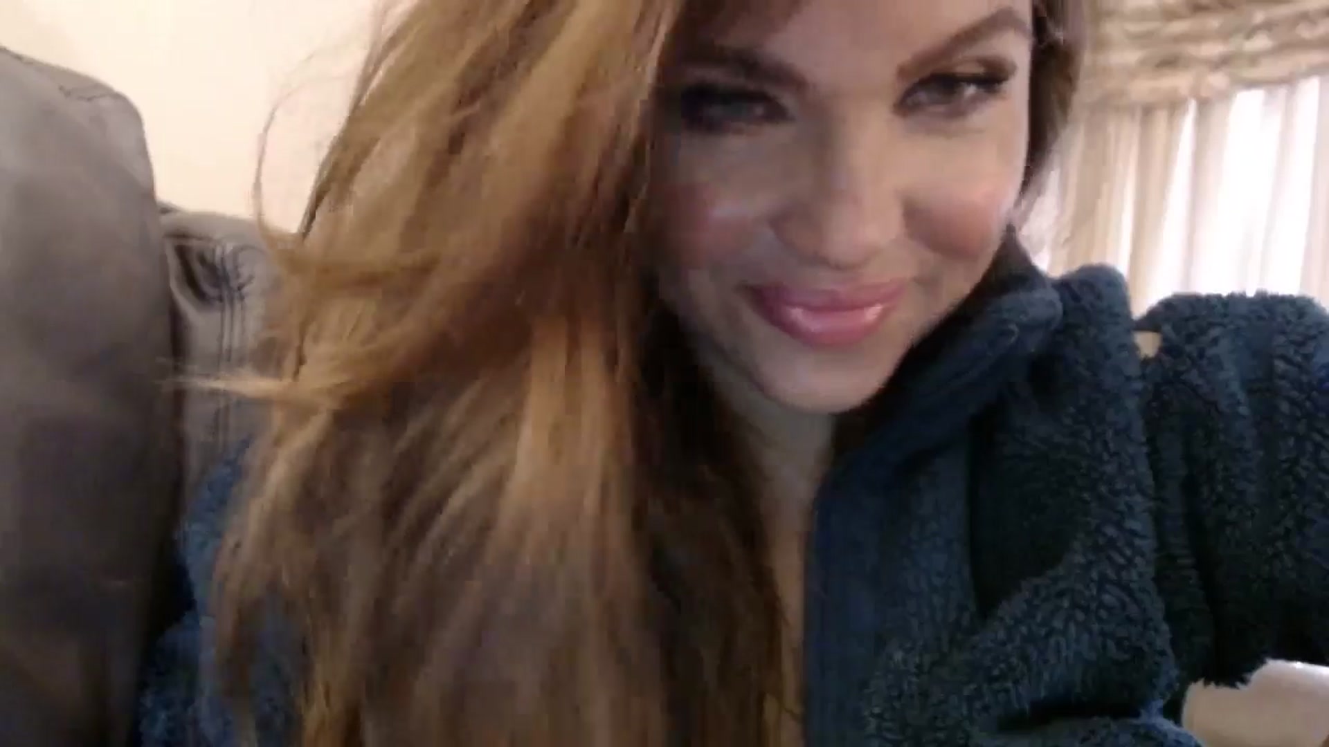 Gallery image thumbnail from PokeAPuss's myfreecams stream on, 12/04/2024, 16:30 image 6 of 20