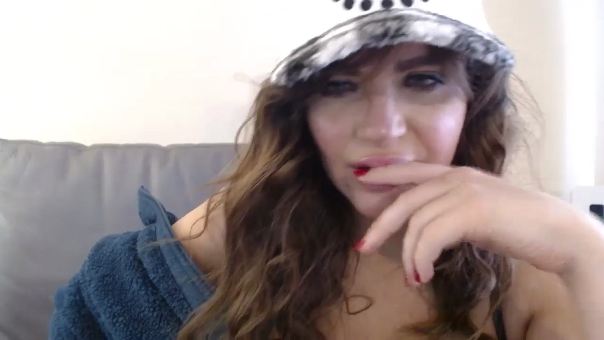 Gallery image thumbnail from PokeAPuss's myfreecams stream on, 12/07/2024, 14:01 image 12 of 20
