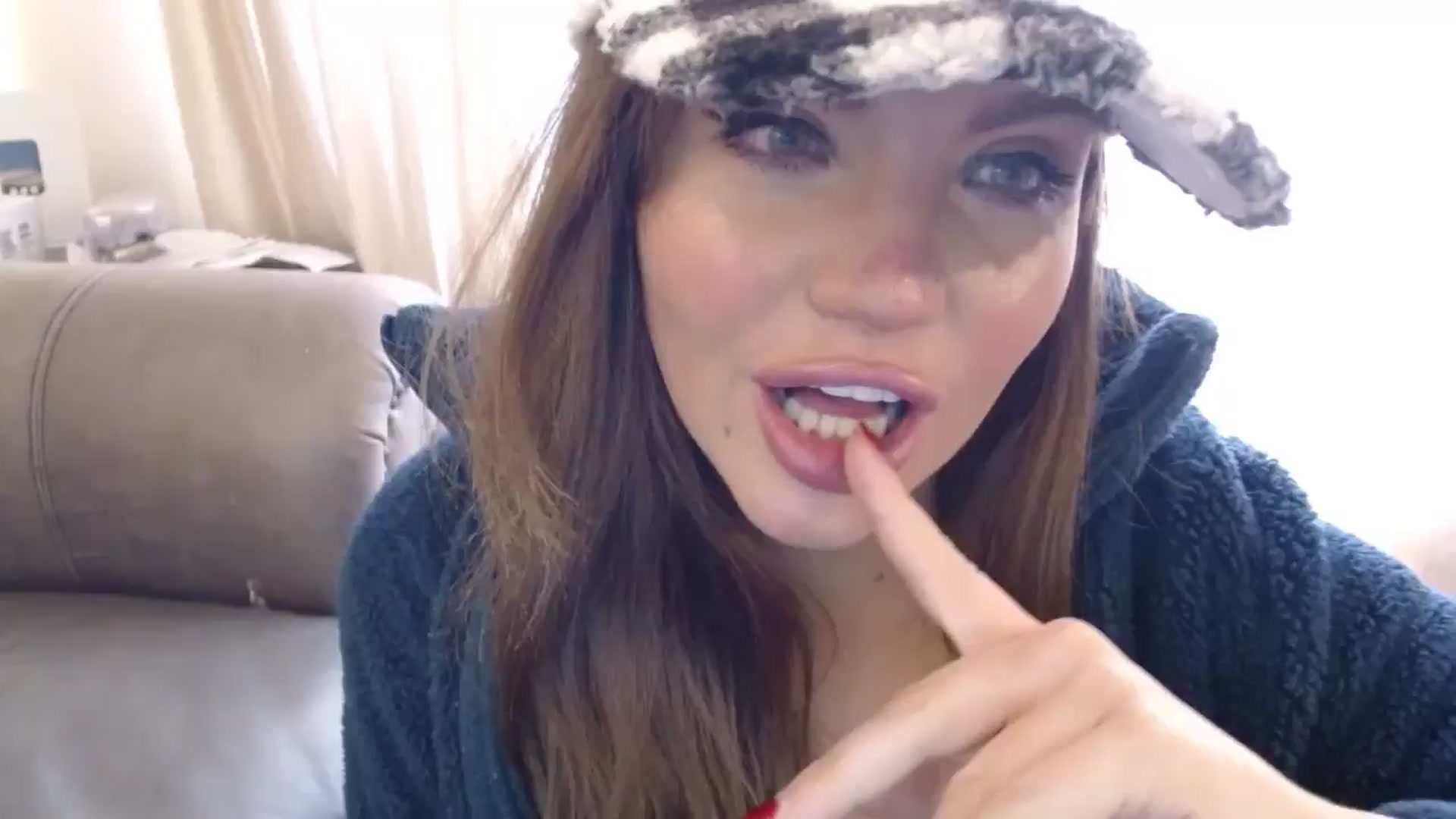 Gallery image thumbnail from PokeAPuss's myfreecams stream on, 12/08/2024, 15:05 image 7 of 20