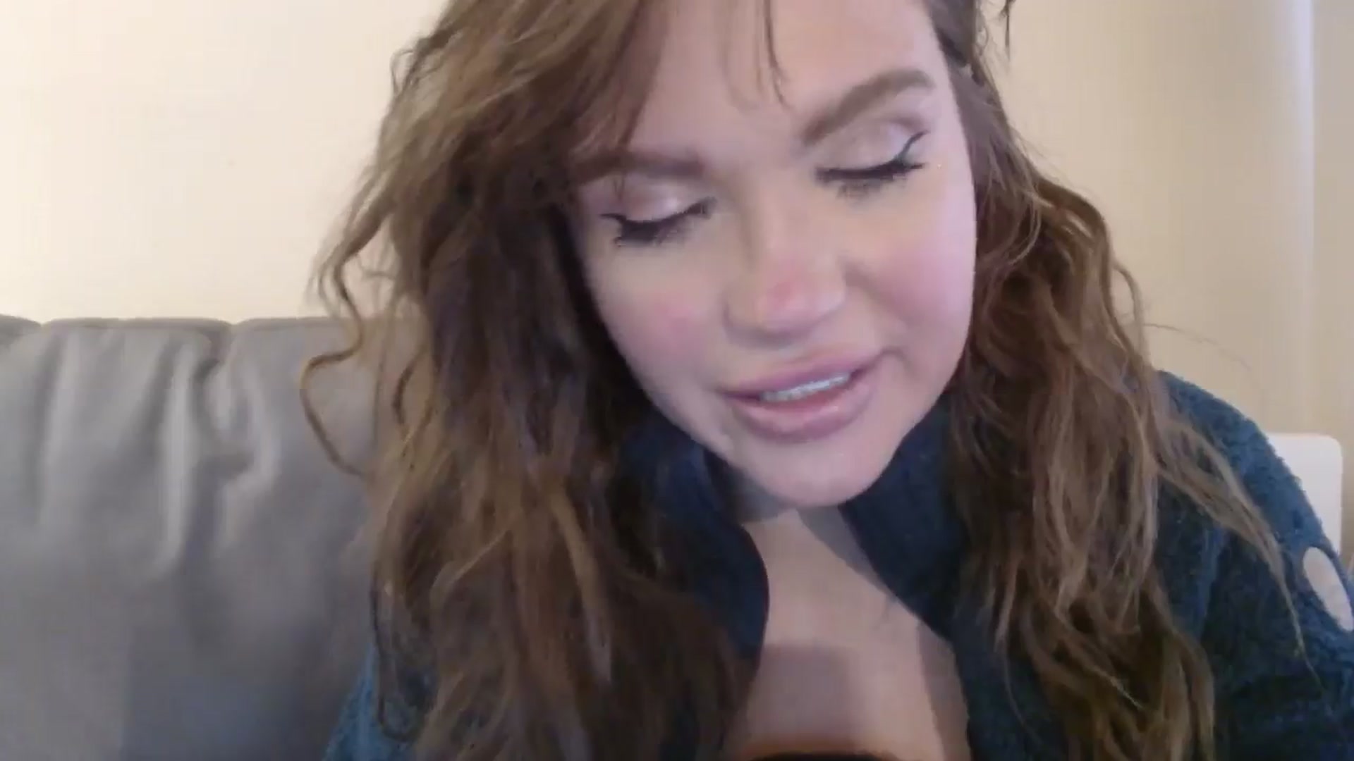 Gallery image thumbnail from PokeAPuss's myfreecams stream on, 12/10/2024, 16:10 image 13 of 20