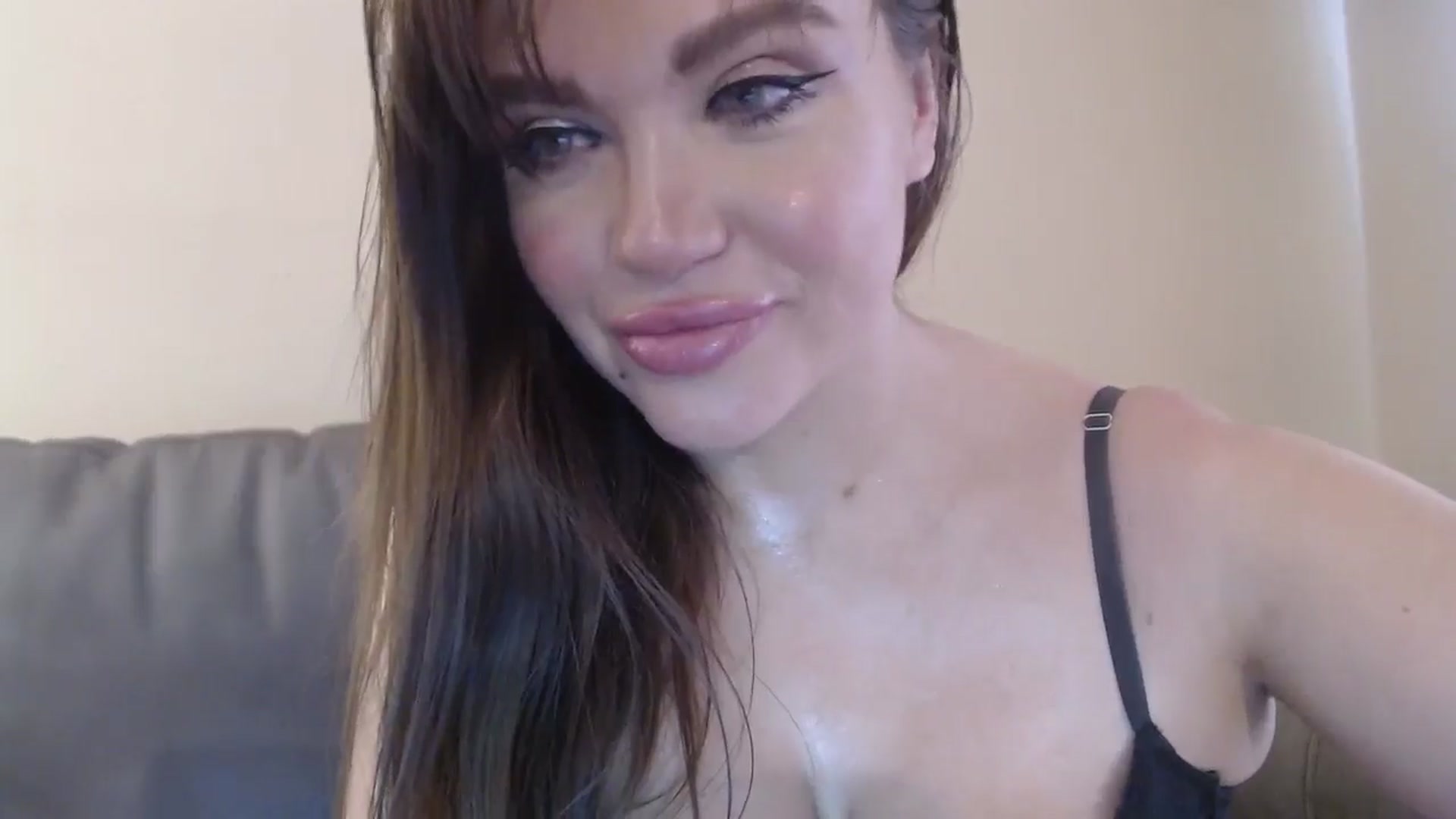 Gallery image thumbnail from PokeAPuss's myfreecams stream on, 12/11/2024, 17:32 image 13 of 20