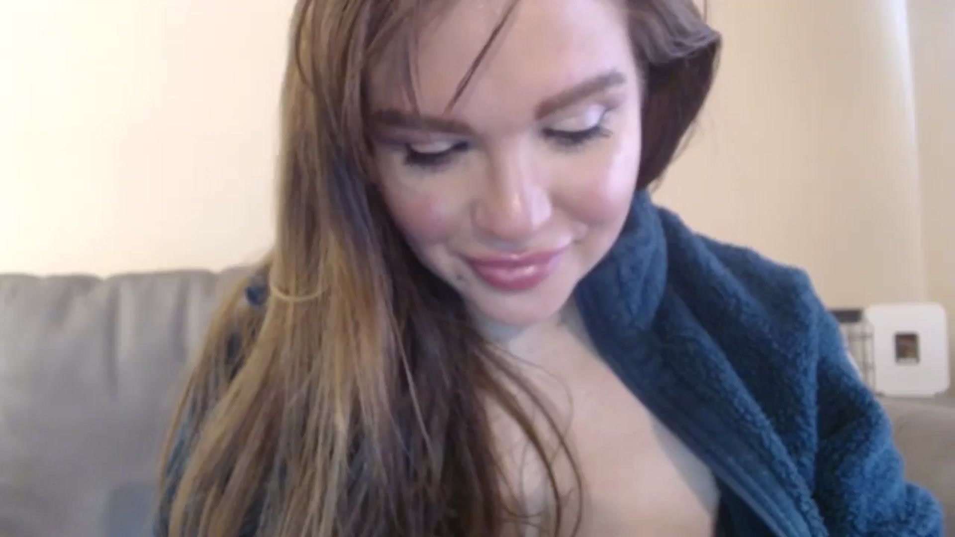 Gallery image thumbnail from PokeAPuss's myfreecams stream on, 12/11/2024, 18:01 image 15 of 20