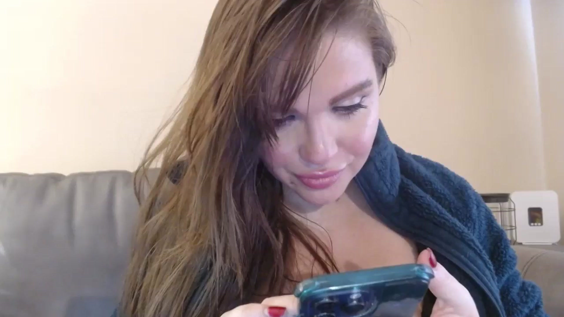 Gallery image thumbnail from PokeAPuss's myfreecams stream on, 12/11/2024, 18:01 image 12 of 20