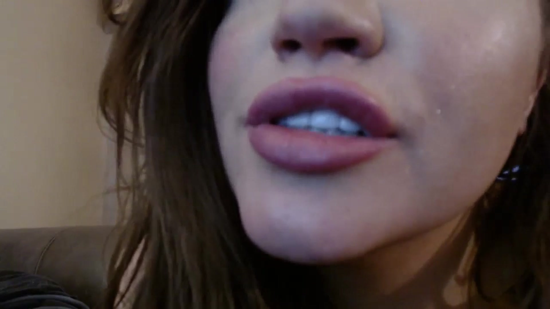 Gallery image thumbnail from PokeAPuss's myfreecams stream on, 12/16/2024, 21:37 image 19 of 20