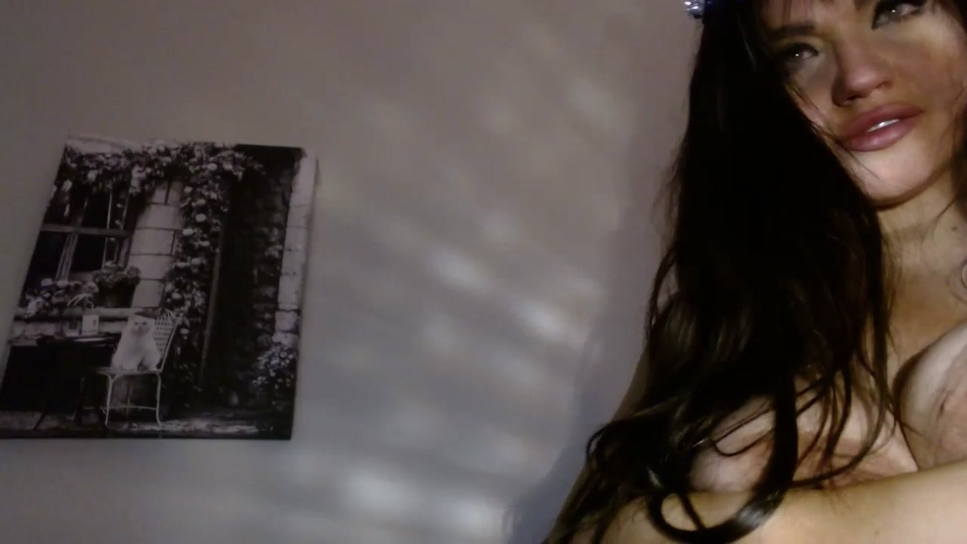 Gallery image thumbnail from PokeAPuss's myfreecams stream on, 01/01/2025, 09:11 image 6 of 20