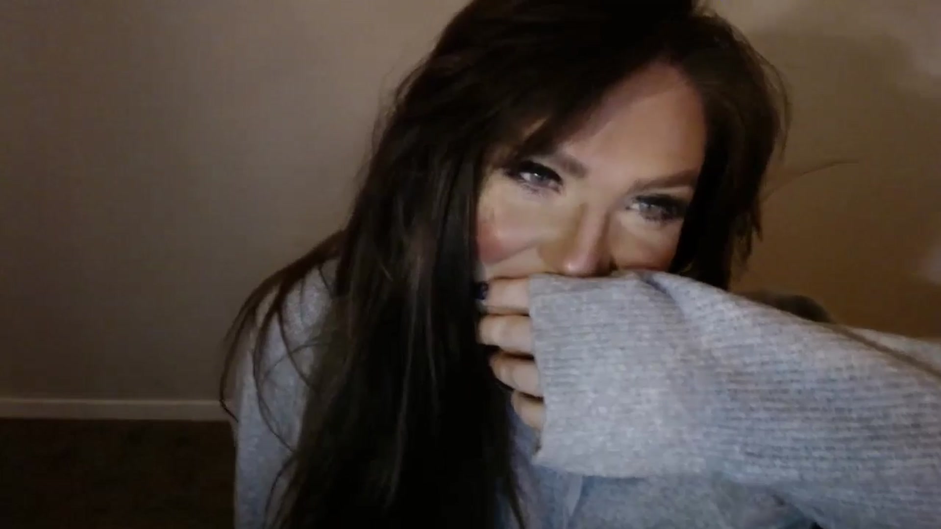 Gallery image thumbnail from PokeAPuss's myfreecams stream on, 01/08/2025, 07:35 image 17 of 20