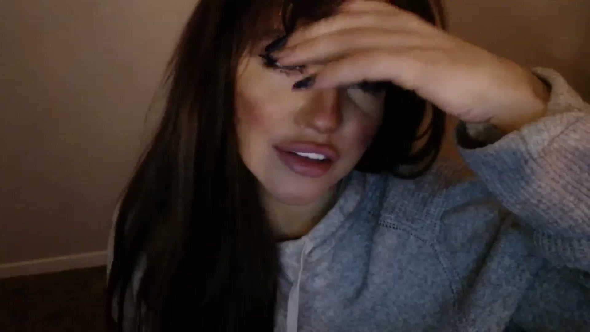 Gallery image thumbnail from PokeAPuss's myfreecams stream on, 01/08/2025, 09:17 image 3 of 20