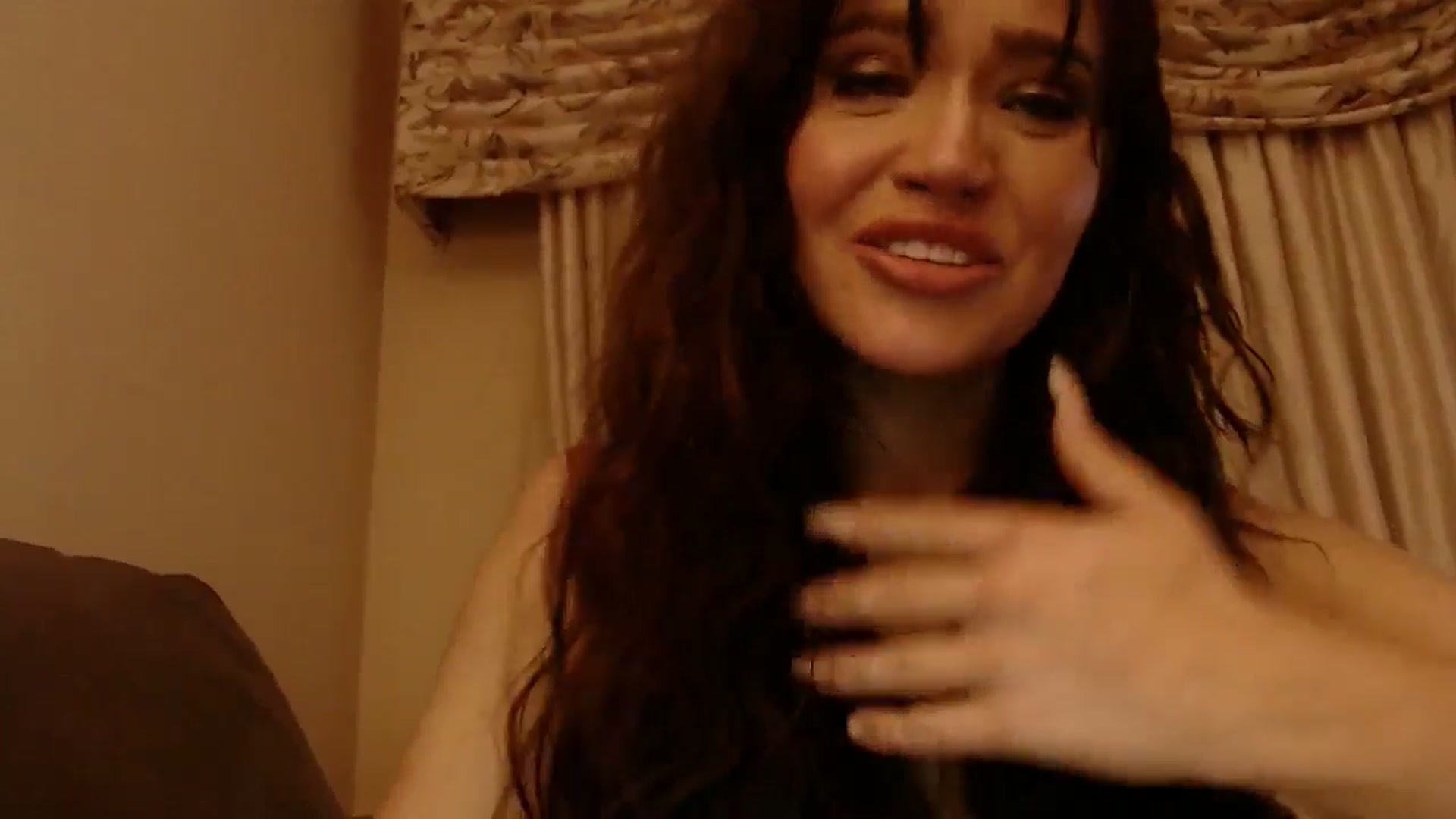 Gallery image thumbnail from PokeAPuss's myfreecams stream on, 05/04/2025, 10:03 image 10 of 20