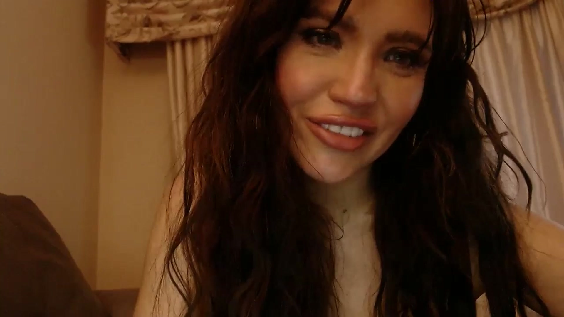 Gallery image thumbnail from PokeAPuss's myfreecams stream on, 05/04/2025, 11:05 image 8 of 20