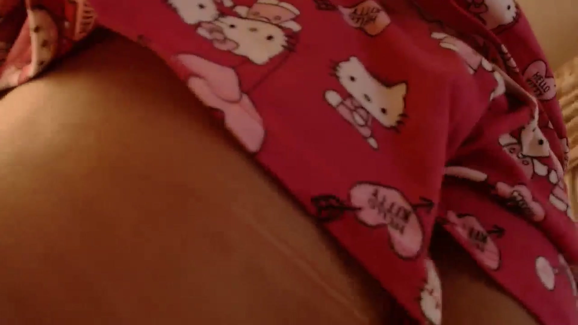 Gallery image thumbnail from PokeAPuss's myfreecams stream on, 05/21/2025, 11:28 image 10 of 20