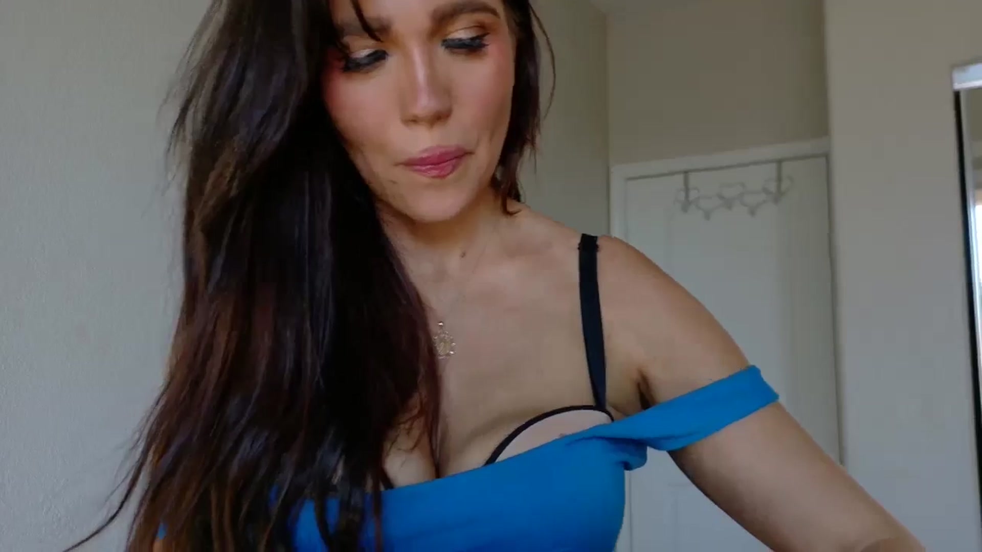 Gallery image thumbnail from PokeAPuss's myfreecams stream on, 08/13/2025, 15:17 image 20 of 20