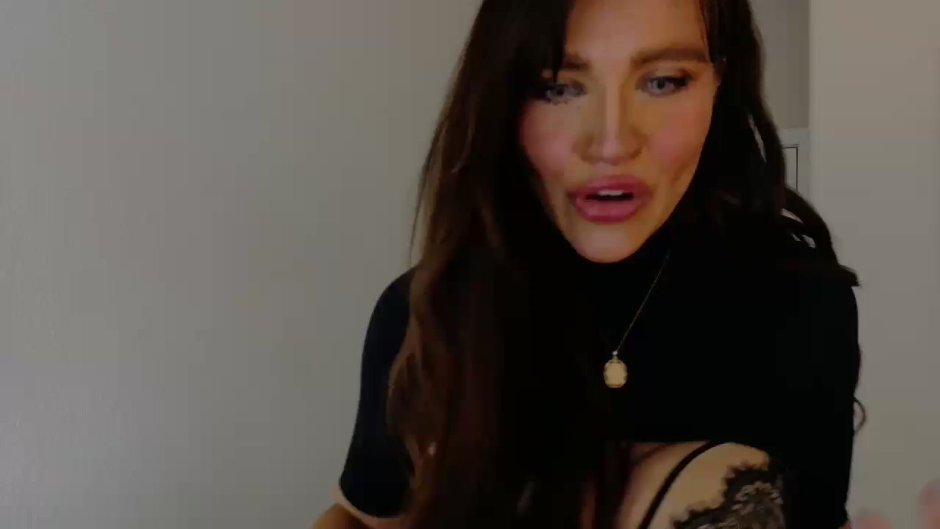 Gallery image thumbnail from PokeAPuss's myfreecams stream on, 08/26/2025, 05:08 image 6 of 20