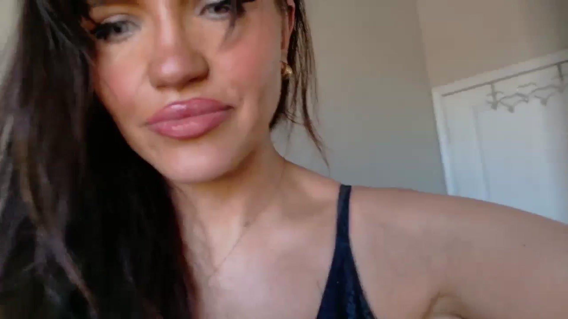 Gallery image thumbnail from PokeAPuss's myfreecams stream on, 08/29/2025, 23:44 image 7 of 20