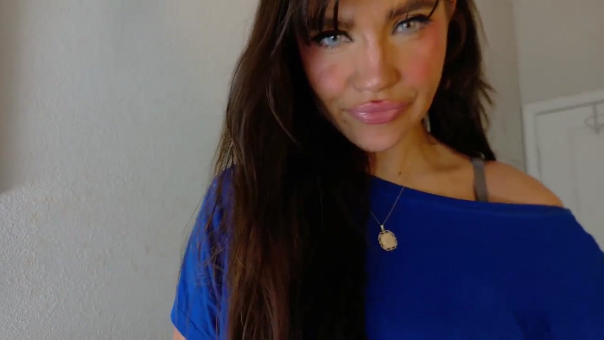 Gallery image thumbnail from PokeAPuss's myfreecams stream on, 08/31/2025, 09:43 image 20 of 20