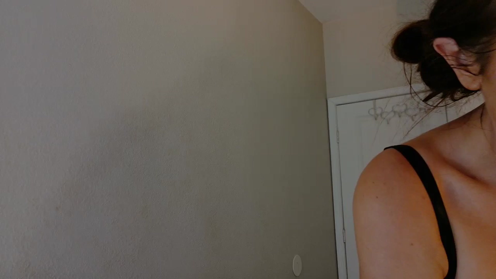 Gallery image thumbnail from PokeAPuss's myfreecams stream on, 09/08/2025, 05:43 image 14 of 20