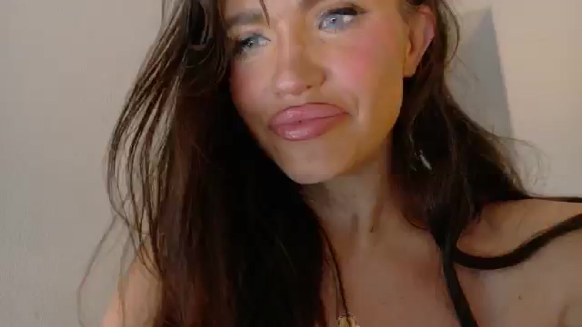 Gallery image thumbnail from PokeAPuss's myfreecams stream on, 09/28/2025, 13:37 image 14 of 20