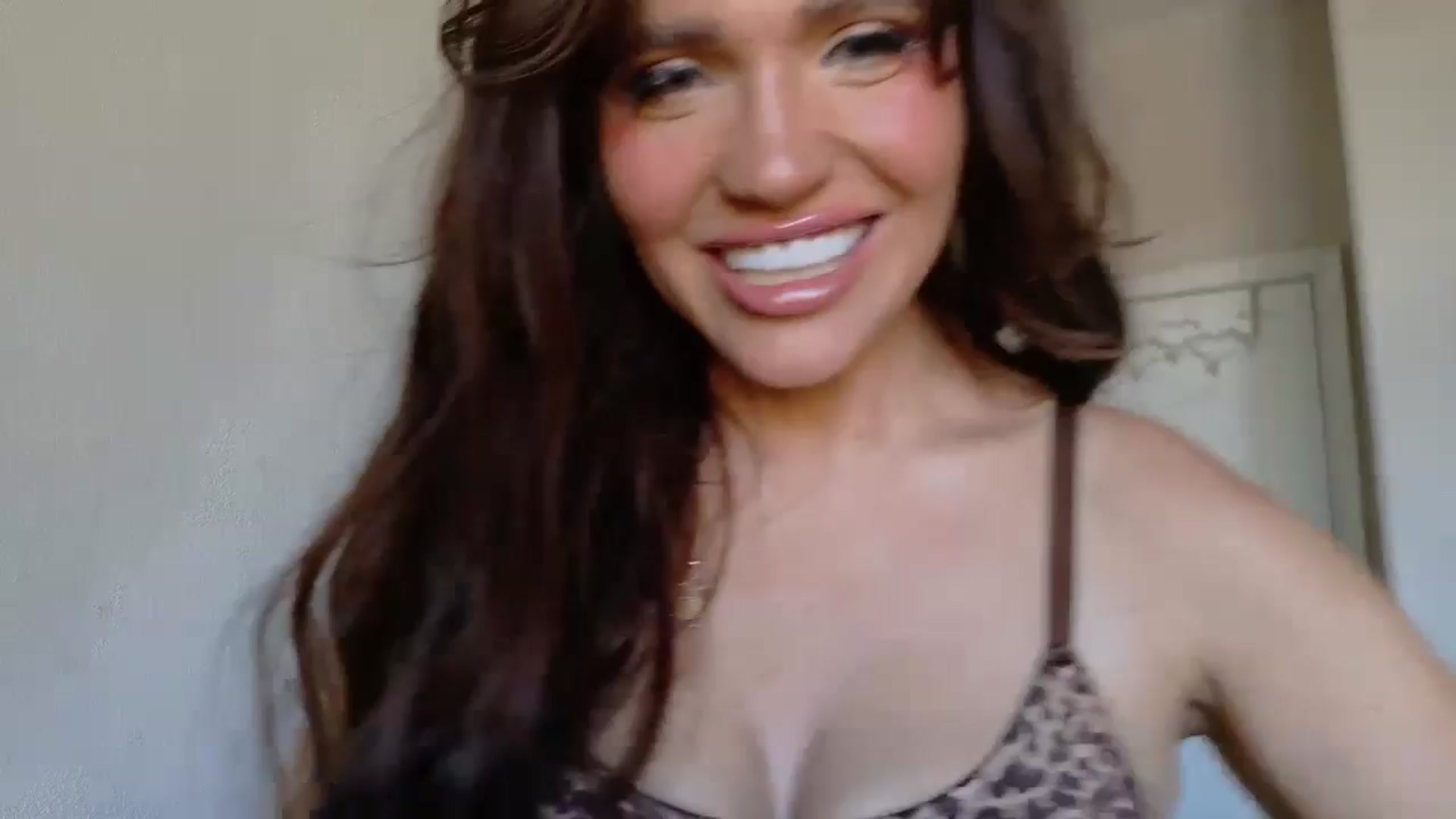 Gallery image thumbnail from PokeAPuss's myfreecams stream on, 10/06/2025, 02:07 image 1 of 20
