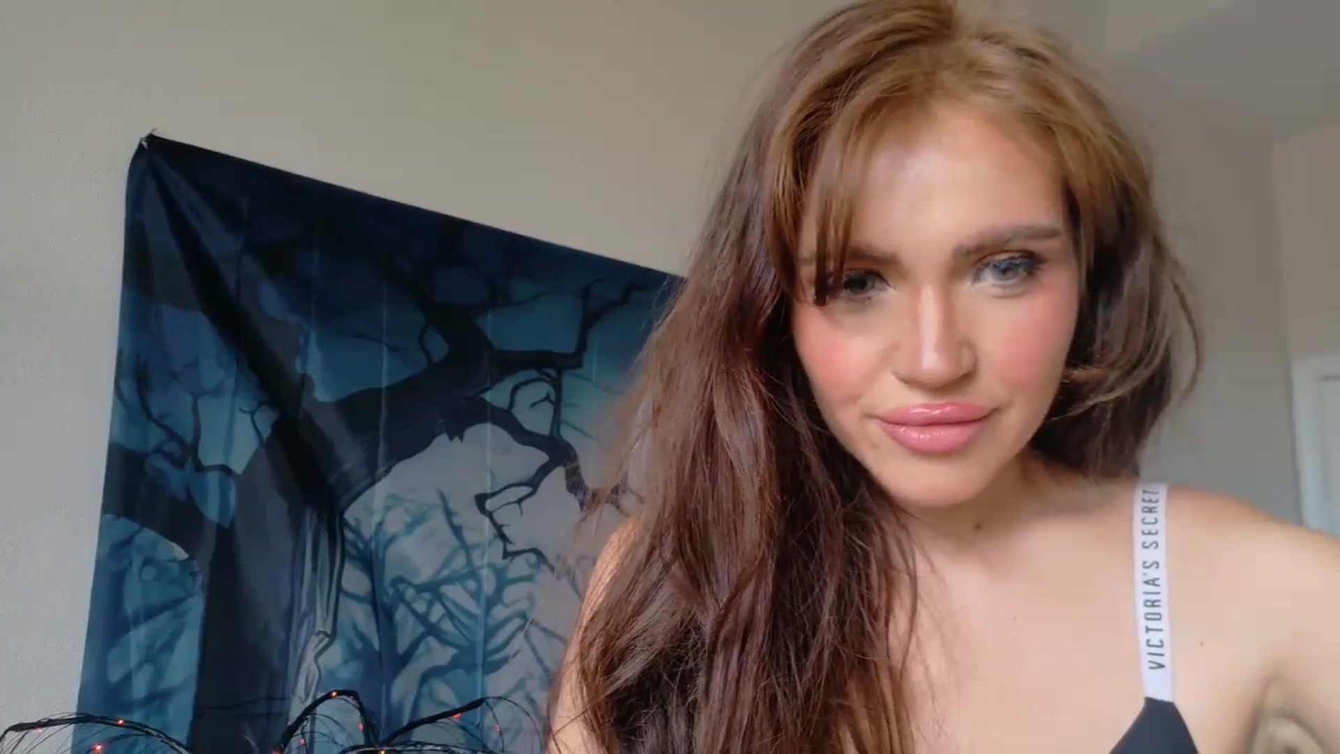 Gallery image thumbnail from PokeAPuss's myfreecams stream on, 10/13/2025, 23:28 image 13 of 20