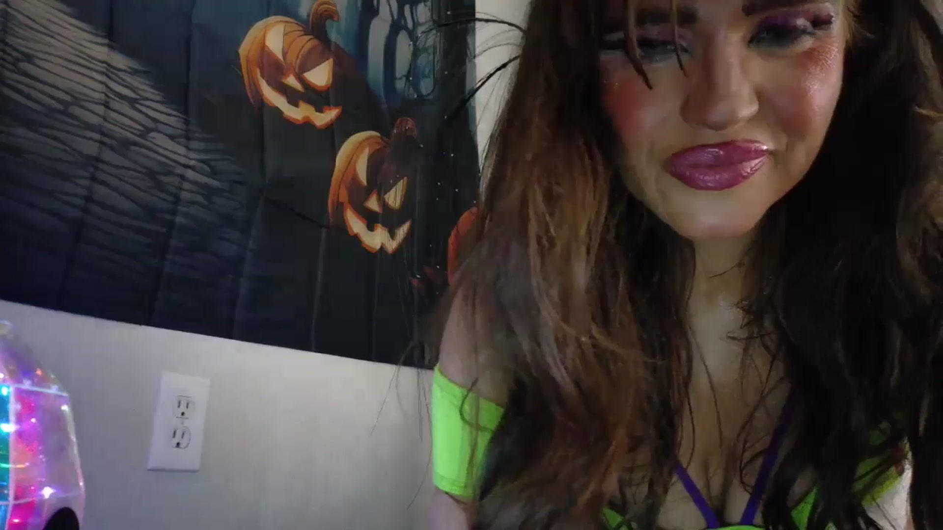 Gallery image thumbnail from PokeAPuss's myfreecams stream on, 10/15/2025, 10:01 image 4 of 20