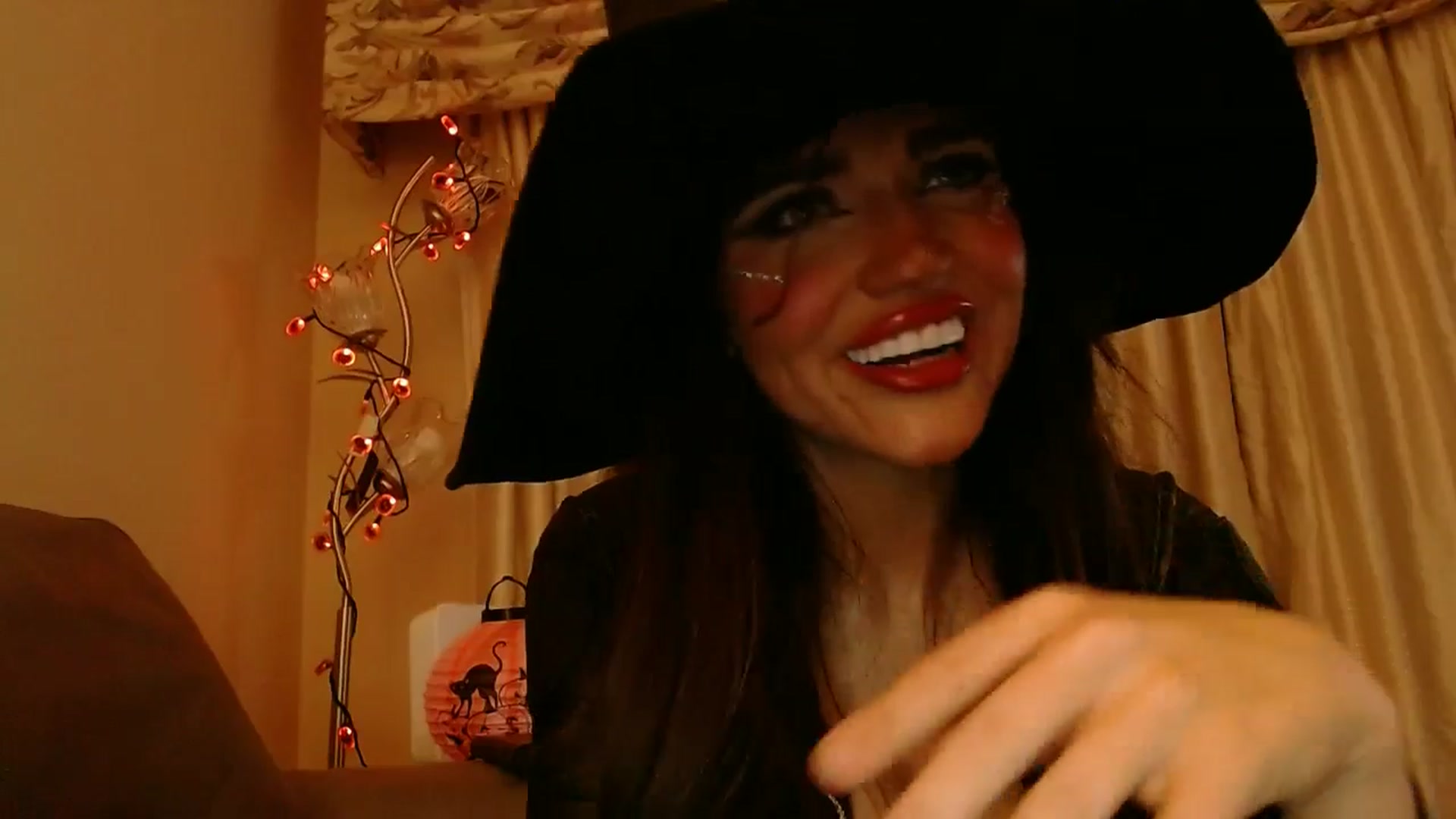 Gallery image thumbnail from PokeAPuss's myfreecams stream on, 10/31/2025, 10:17 image 11 of 20