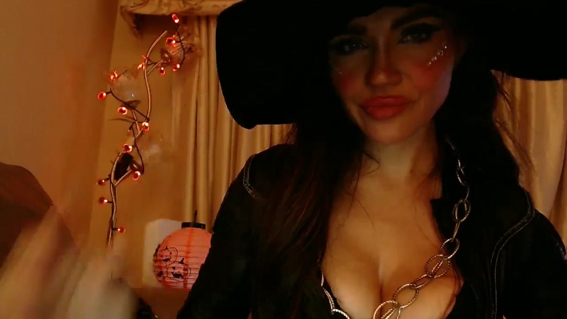 Gallery image thumbnail from PokeAPuss's myfreecams stream on, 10/31/2025, 11:40 image 9 of 20