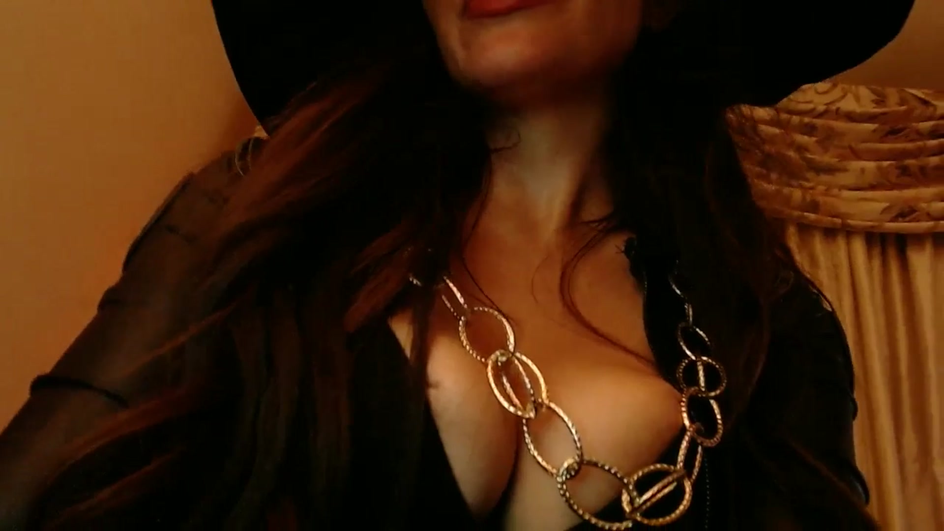 Gallery image thumbnail from PokeAPuss's myfreecams stream on, 10/31/2025, 11:40 image 15 of 20