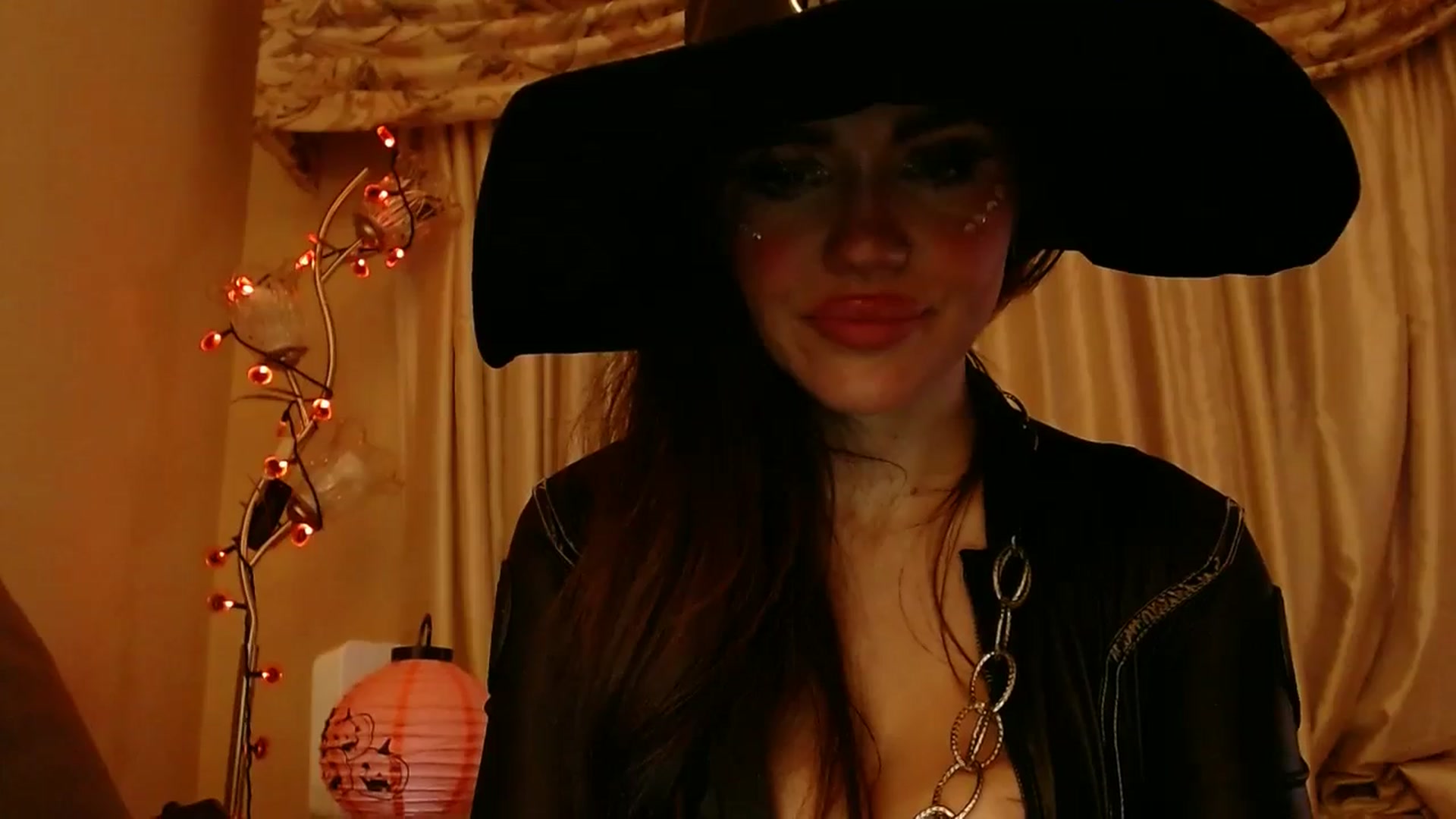 Gallery image thumbnail from PokeAPuss's myfreecams stream on, 10/31/2025, 11:40 image 20 of 20