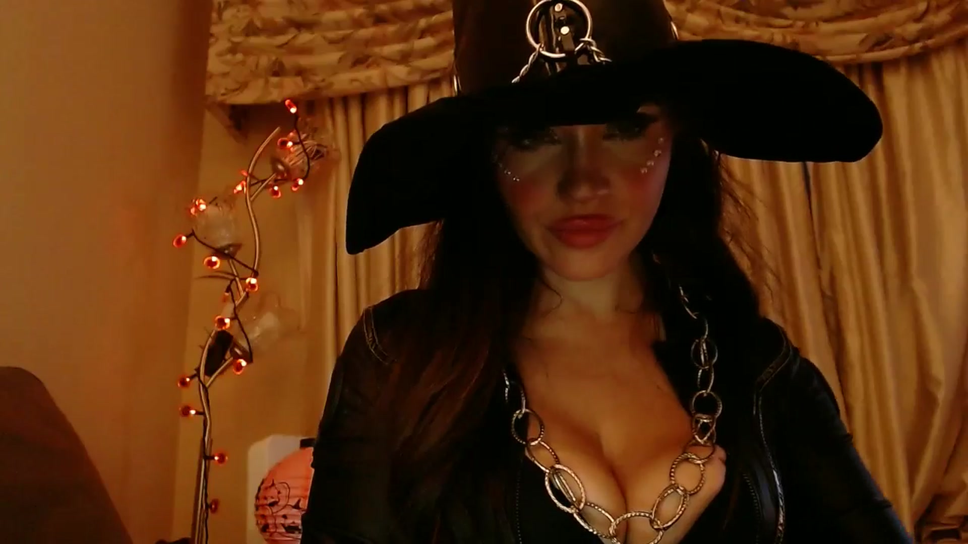 Gallery image thumbnail from PokeAPuss's myfreecams stream on, 10/31/2025, 11:40 image 8 of 20