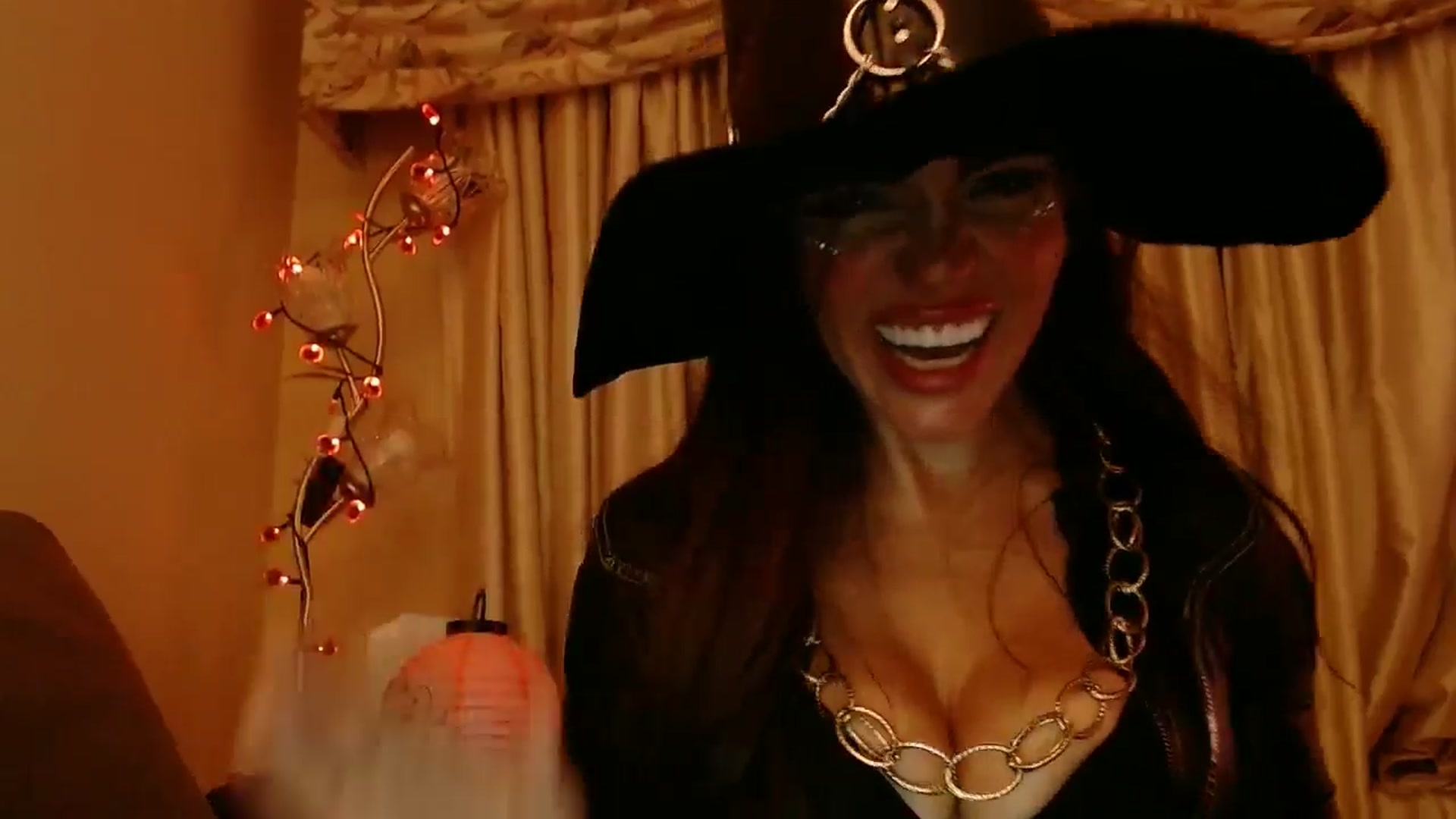 Gallery image thumbnail from PokeAPuss's myfreecams stream on, 10/31/2025, 11:40 image 2 of 20