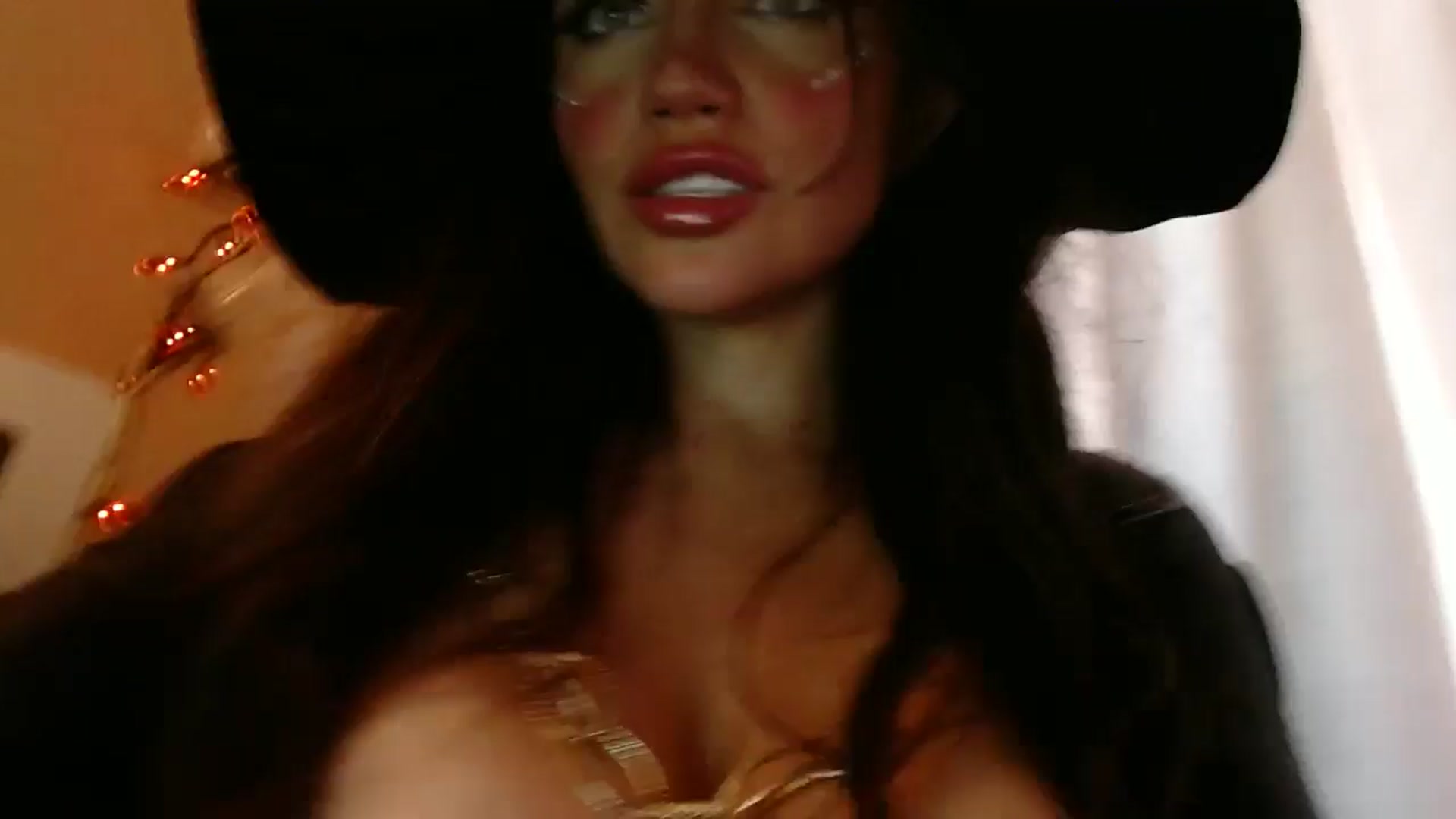 Gallery image thumbnail from PokeAPuss's myfreecams stream on, 10/31/2025, 12:34 image 16 of 20