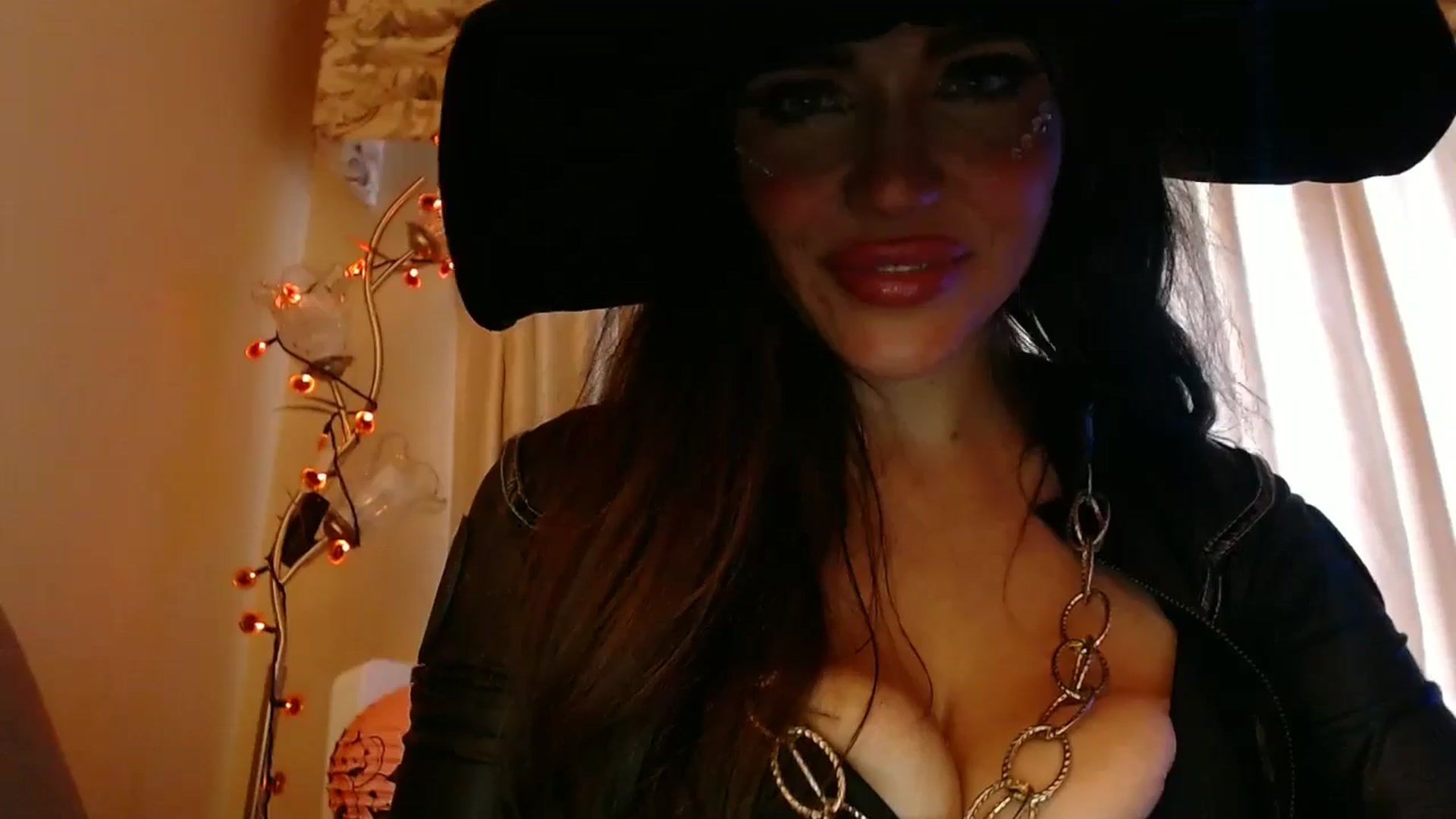 Gallery image thumbnail from PokeAPuss's myfreecams stream on, 10/31/2025, 13:00 image 11 of 20