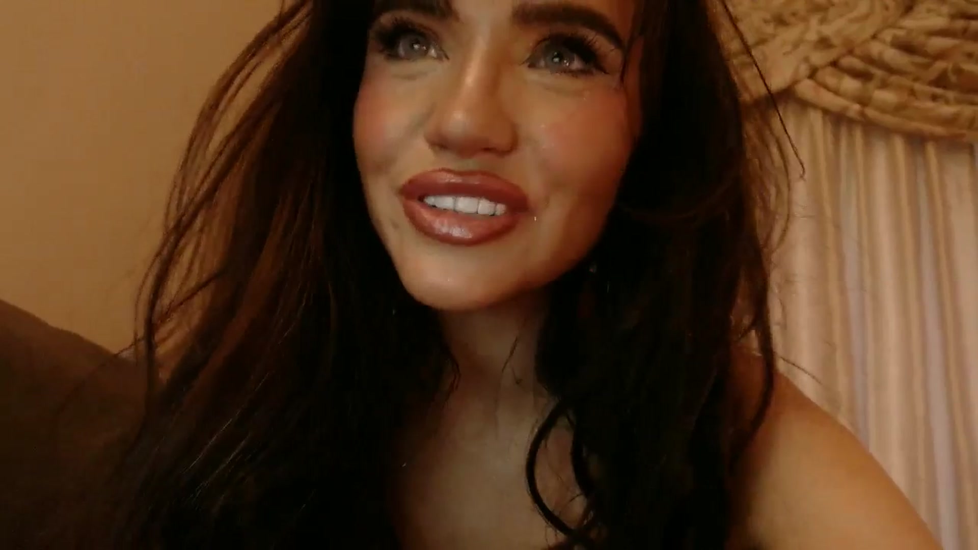 Gallery image thumbnail from PokeAPuss's myfreecams stream on, 11/04/2025, 12:20 image 8 of 20