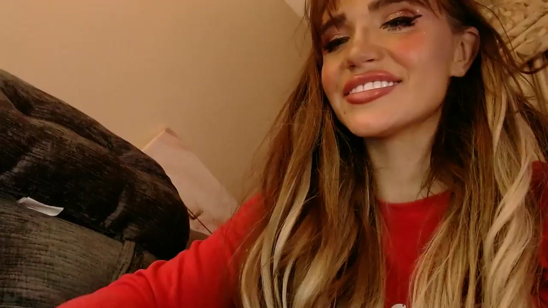 Gallery image thumbnail from PokeAPuss's myfreecams stream on, 12/13/2025, 12:32 image 10 of 20