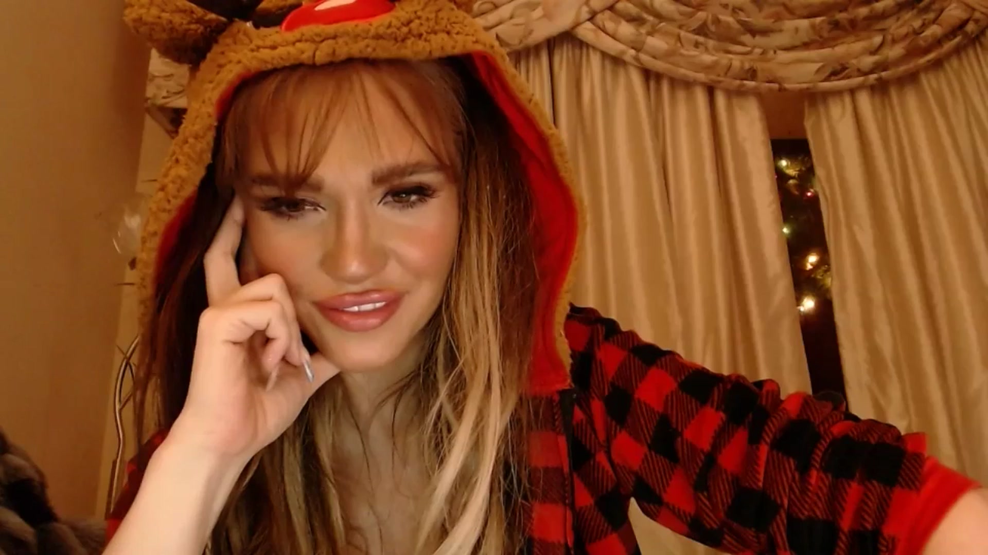 Gallery image thumbnail from PokeAPuss's myfreecams stream on, 12/23/2025, 12:12 image 10 of 20