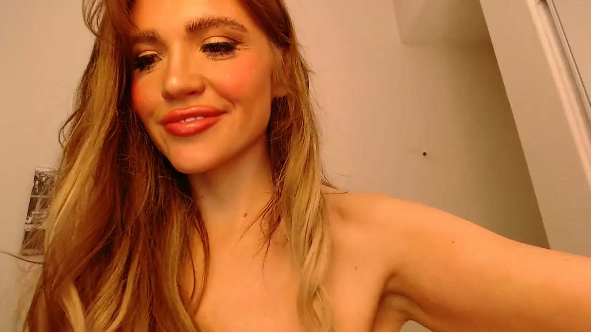 Gallery image thumbnail from PokeAPuss's myfreecams stream on, 12/30/2025, 11:02 image 19 of 20
