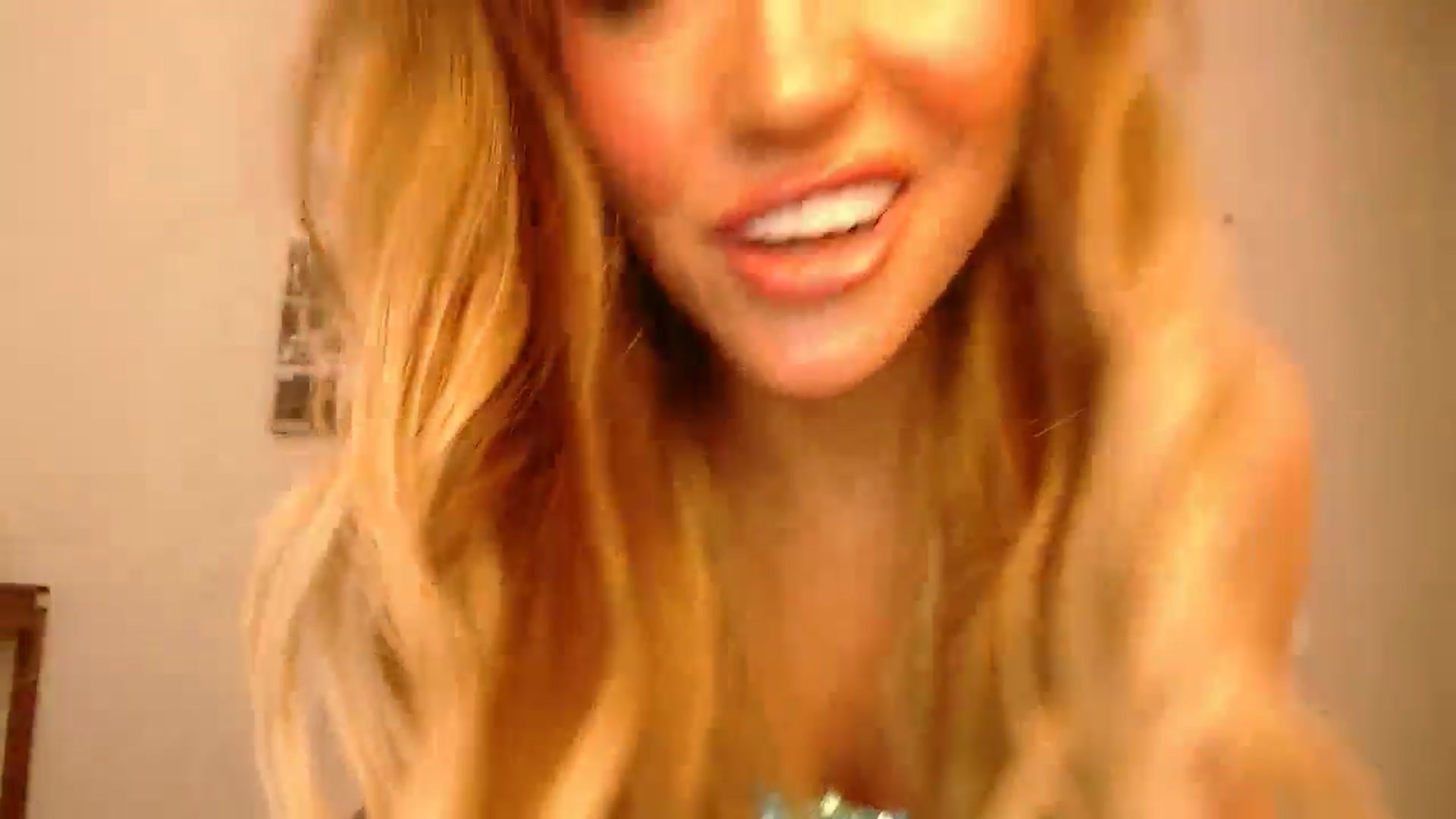 Gallery image thumbnail from PokeAPuss's myfreecams stream on, 12/31/2025, 12:09 image 11 of 20